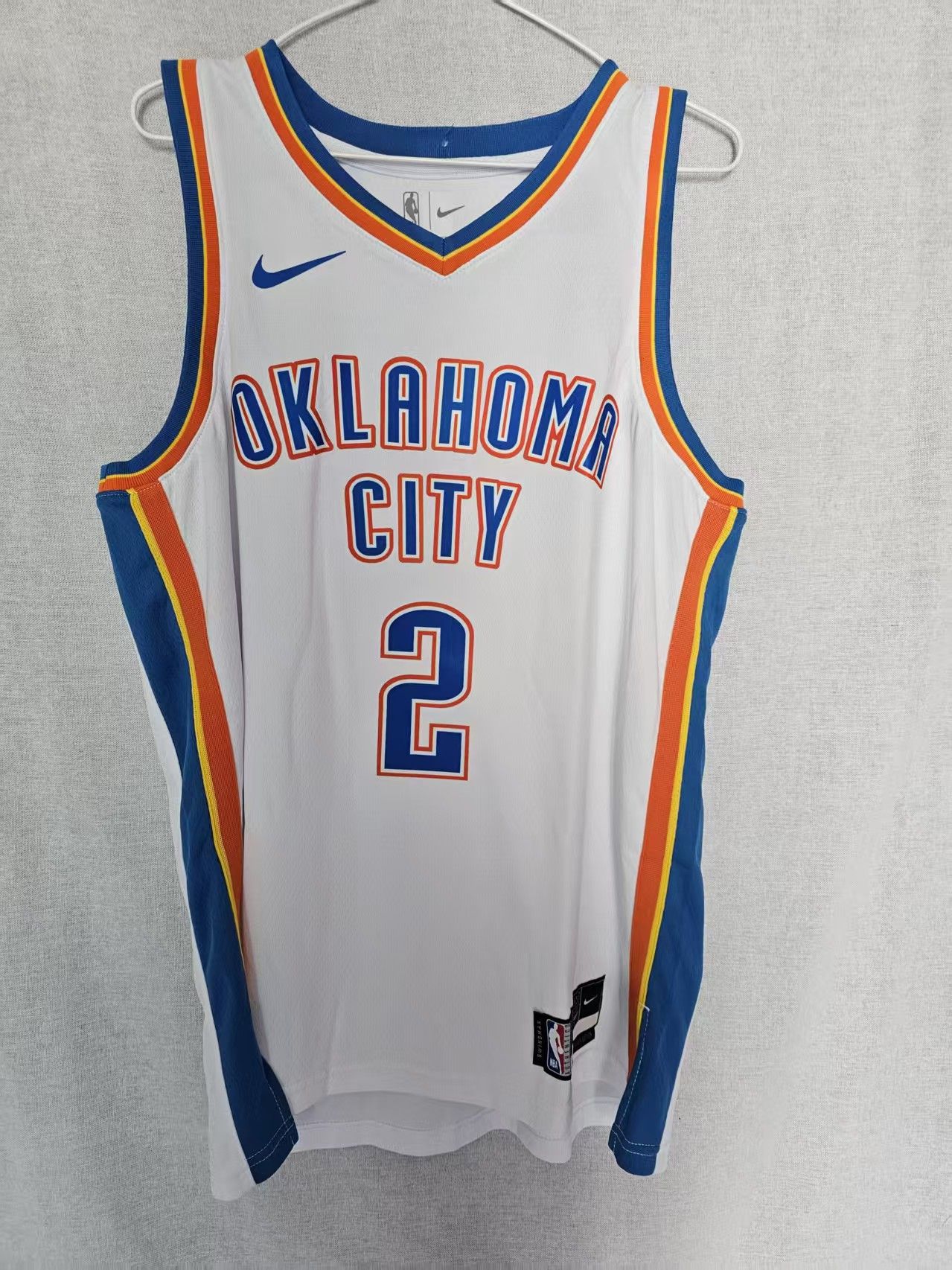 NBA Oklahoma City Thunder 2 Gilgeous-Alexander Jersey White Size US XL / EU 56 / 4 - 1 Thumbnail