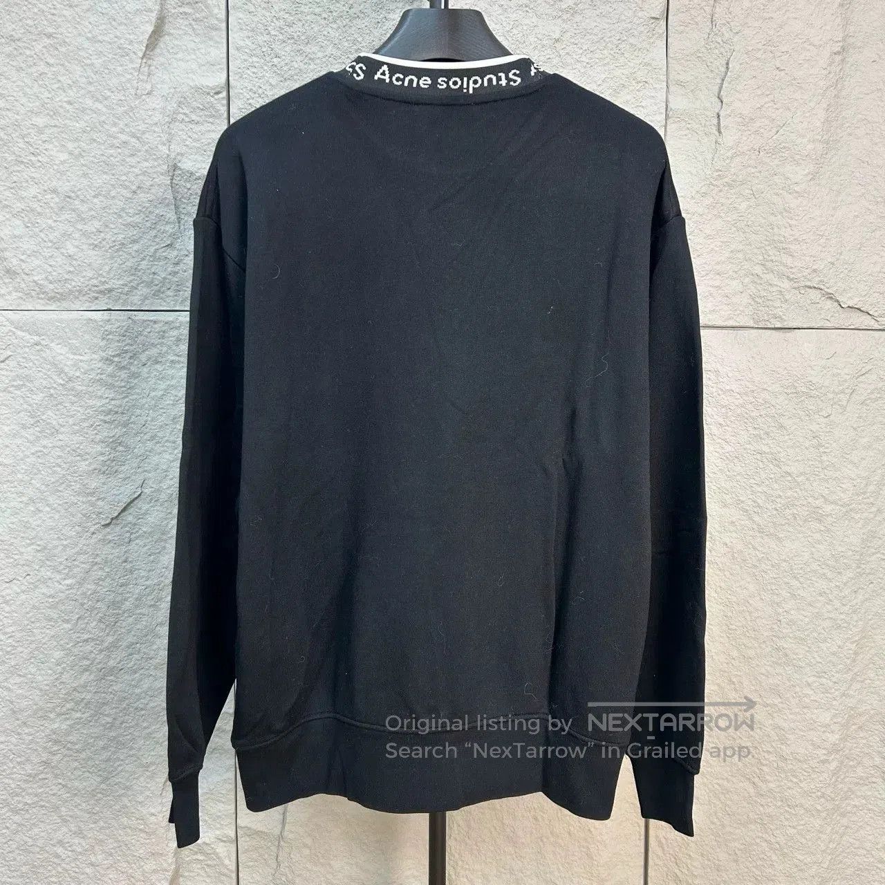 Acne Studios Acne Studios Logo Sweatshirt in Black. Size US S / EU 44-46 / 1 - 2 Thumbnail