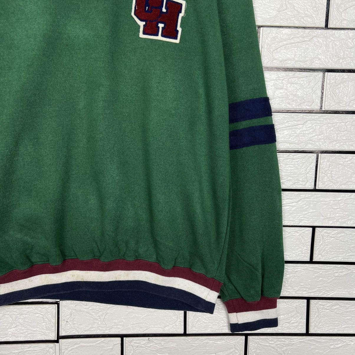 Vintage 90s CHLADLAKE GH Logo Old Retro V Neck Sweatshirt #4021-C183 Size US L / EU 52-54 / 3 - 7 Thumbnail