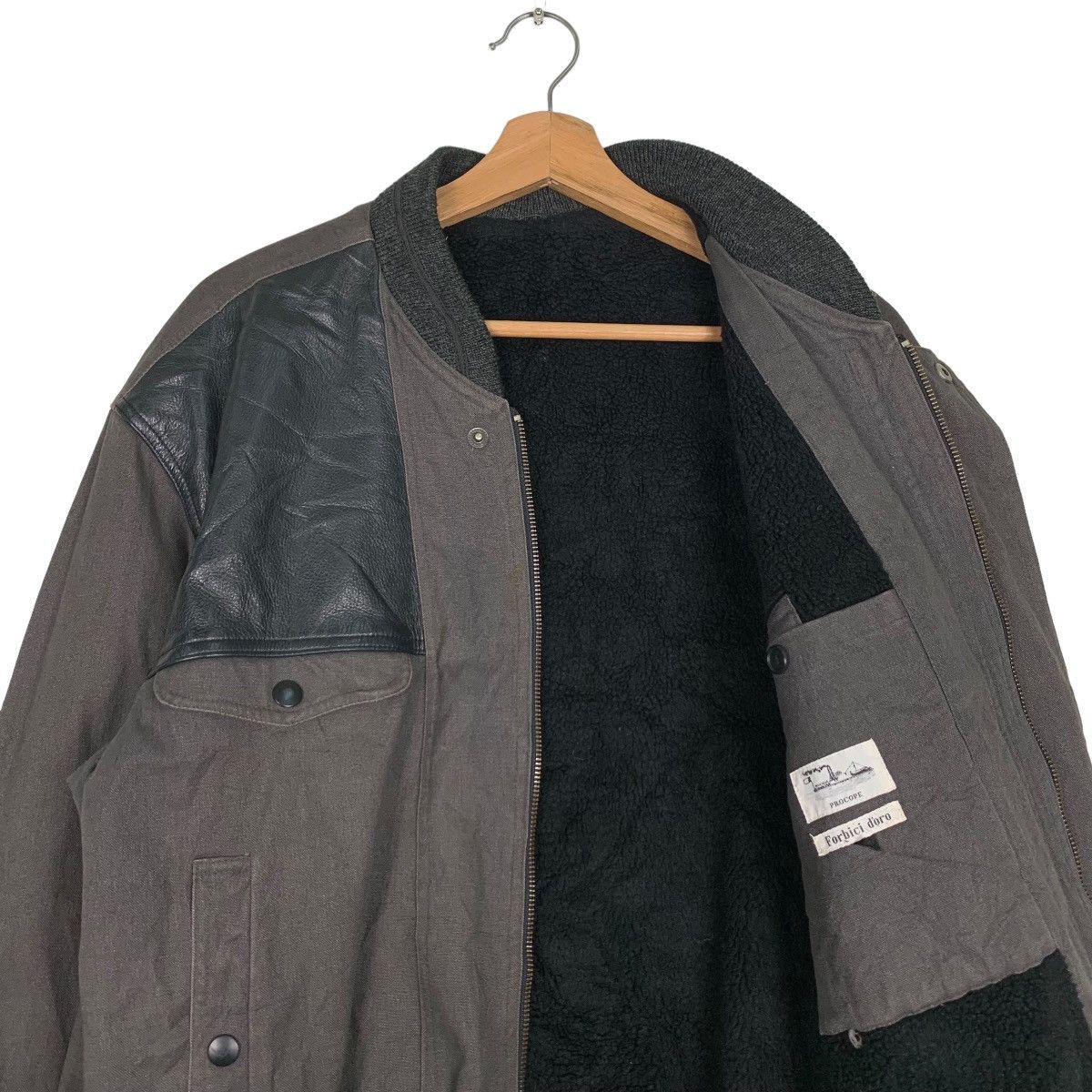 Vintage FORBICI D’ORO HOMME Big Logo Sherpa Bomber Jacket #0523-C24 Size US M / EU 48-50 / 2 - 10 Thumbnail