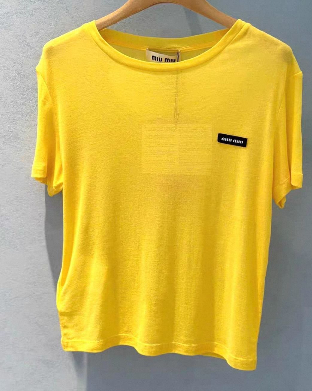 Miu Miu Miu Miu Yellow Cotton T-Shirt Size S . Size S / US 4 / IT 40 - 1 Thumbnail