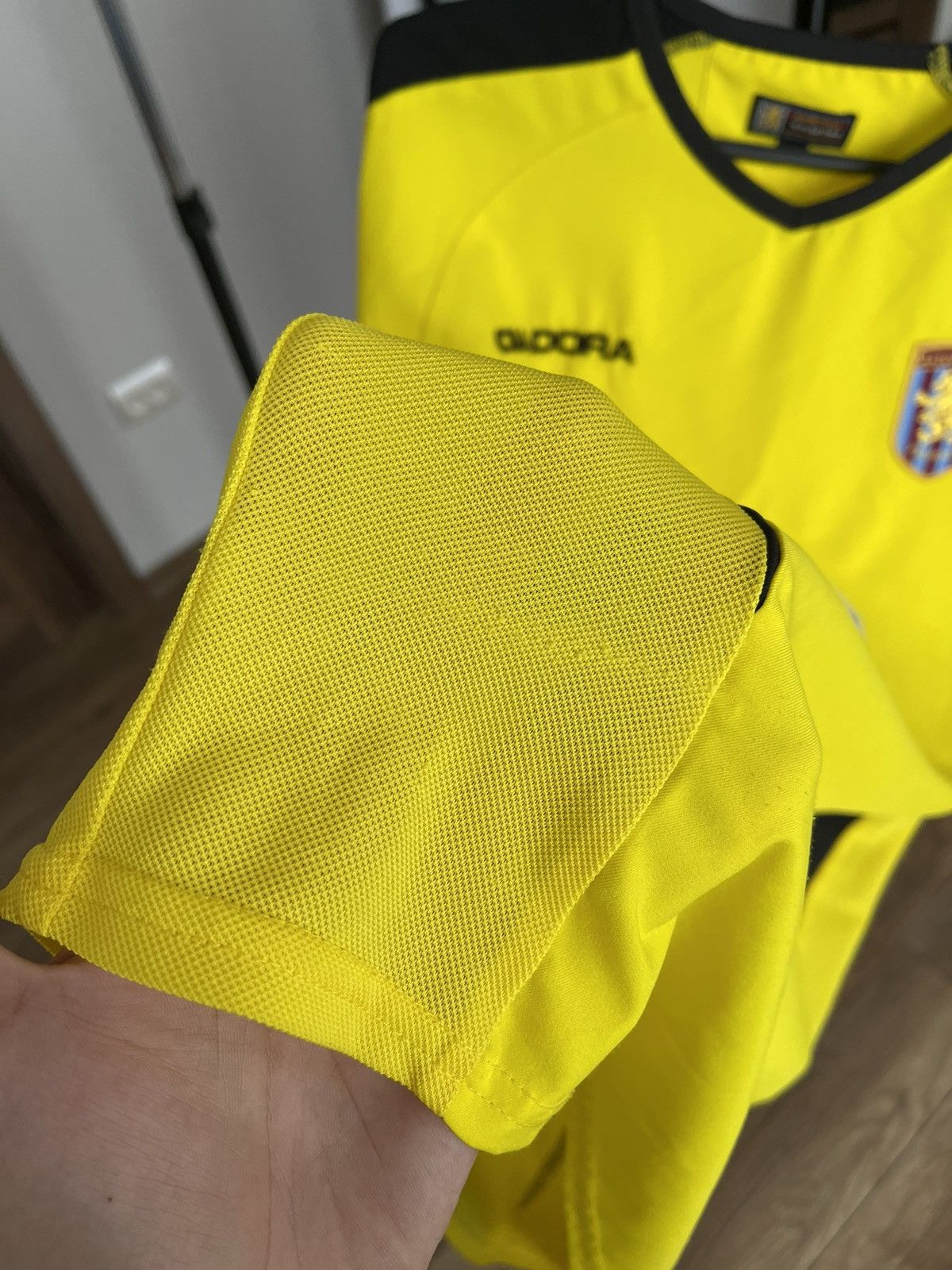 Diadora 2003/2004 Diadora Aston Villa Vintage Soccer Jersey T-Shirt Size US M / EU 48-50 / 2 - 12 Thumbnail