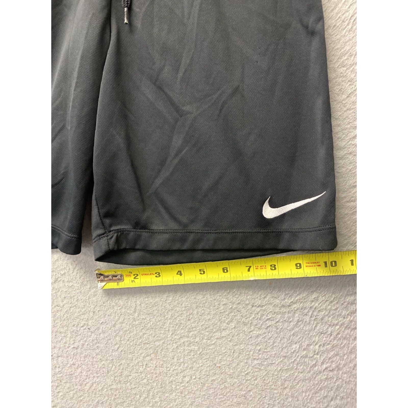 Nike Nike Dri Fit Teens Shorts Large L 28W Black Basketball Polyester /117-10 Size US 33 - 5 Thumbnail