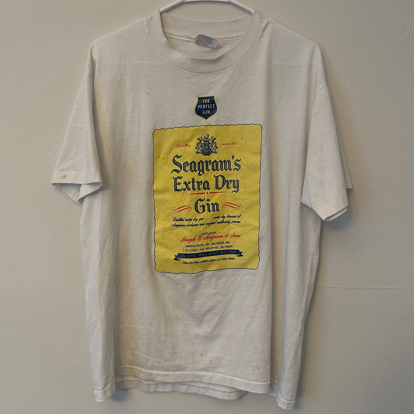 Hanes 90s Seagram’s Gin Single stitch vintage Hanes tag Size US L / EU 52-54 / 3 - 1 Thumbnail