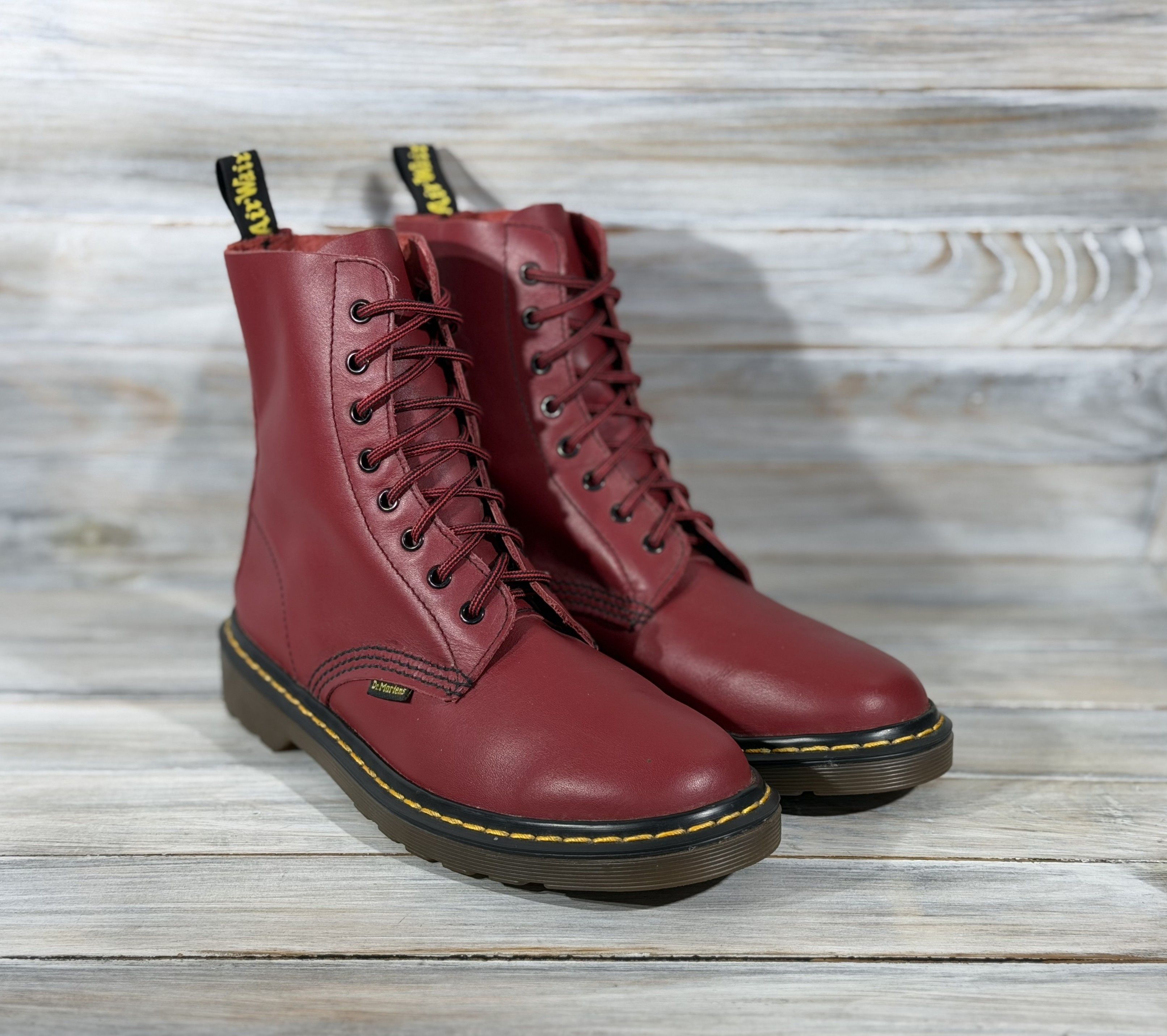 Dr. Martens Dr MARTENS Y552 Cherry Red Made In England Leather Boots Size US 7 / IT 37 - 15 Thumbnail