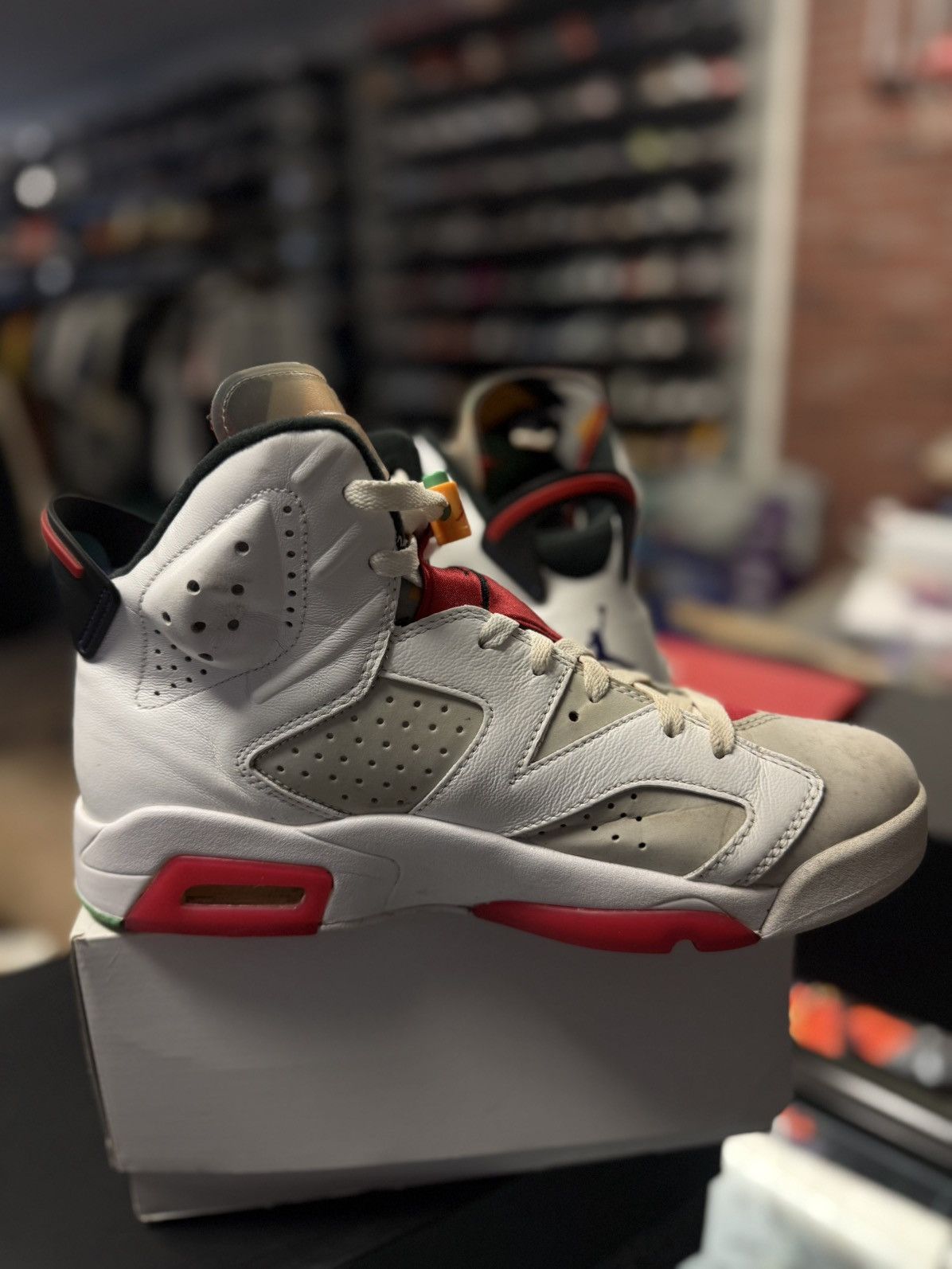 Jordan Brand × Nike Jordan 6 Hare Size 9 Pre Owned W Box Beaters Size US 9 / EU 42 - 10 Thumbnail