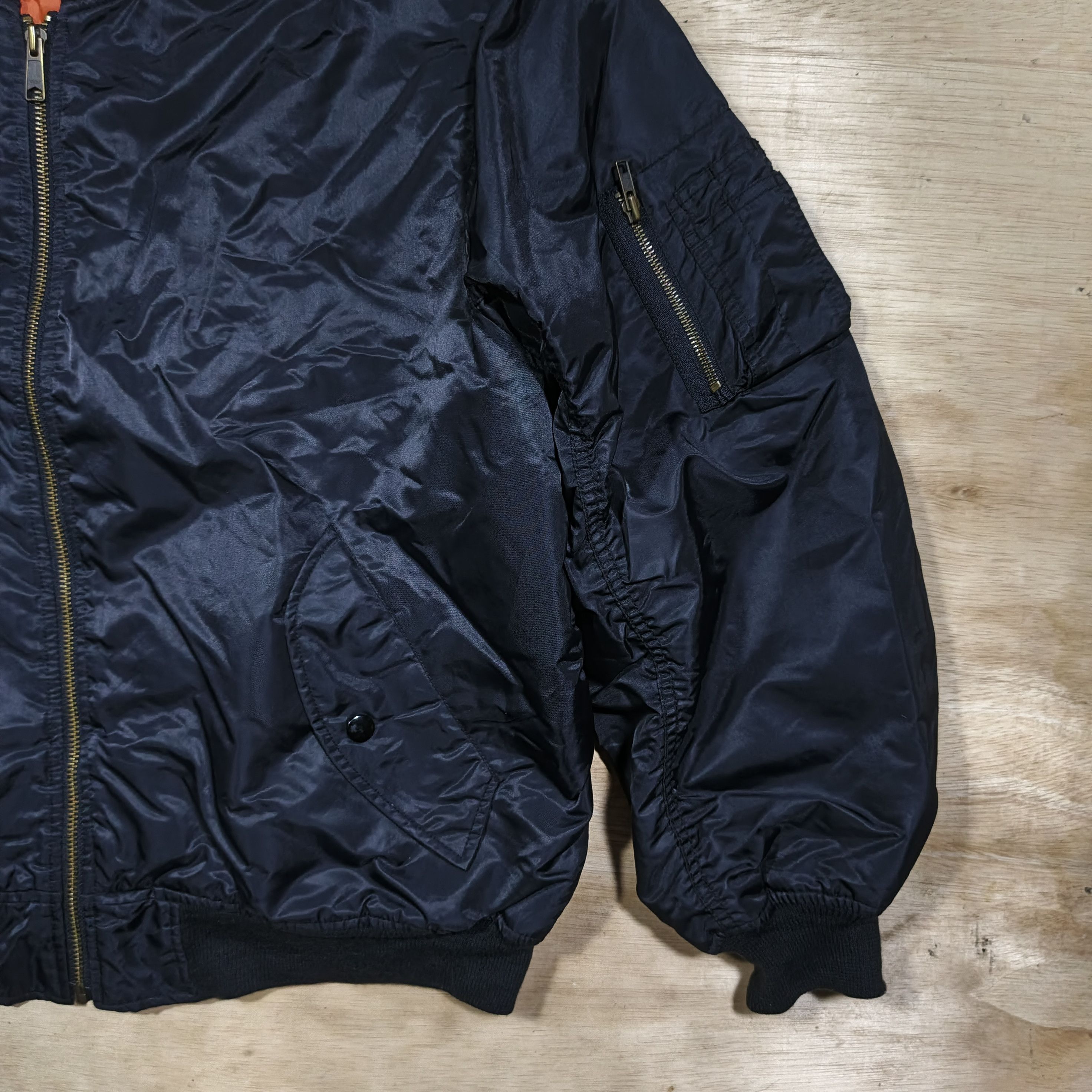 Uniqlo 90's UNIQLO MA-1 Bomber Jacket Size US XL / EU 56 / 4 - 5 Thumbnail