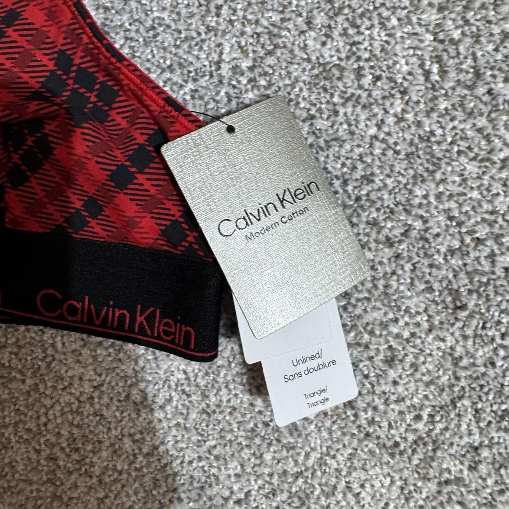 Calvin Klein Calvin Klein Bralette XS Women Triangle Crossback Plaid Preppy Minimalist Streetwear Red Wireless Logo Brand【200 chars max】 Size ONE SIZE - 2 Thumbnail