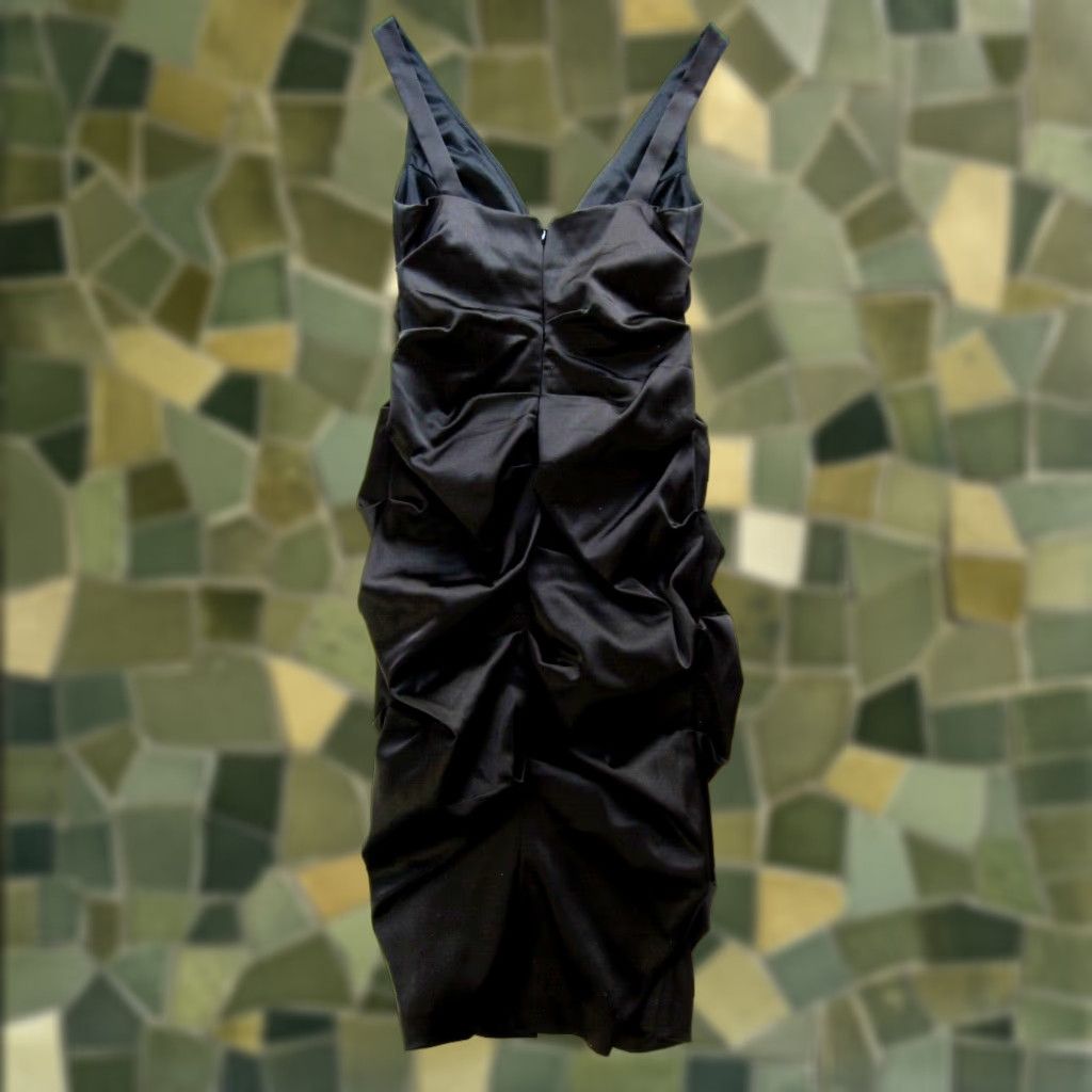 Vintage VINTAGE Xscape Joanna Chen Black Satin Stretch Ruched V-Neck Bodycon Party Prom Dress 8 Size M / US 6-8 / IT 42-44 - 1 Thumbnail