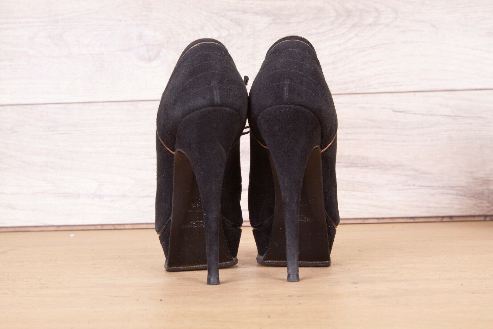 Yves Saint Laurent Yves Saint Laurent YSL Black Suede Leather Heels Size US 7 / IT 37 - 6 Thumbnail