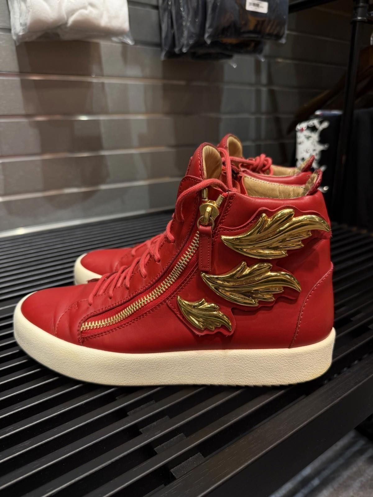 Giuseppe Zanotti Giuseppe Zanotti Size 44EU/11US Red Leather Wings Sneakers Size US 11 / EU 44 - 5 Thumbnail