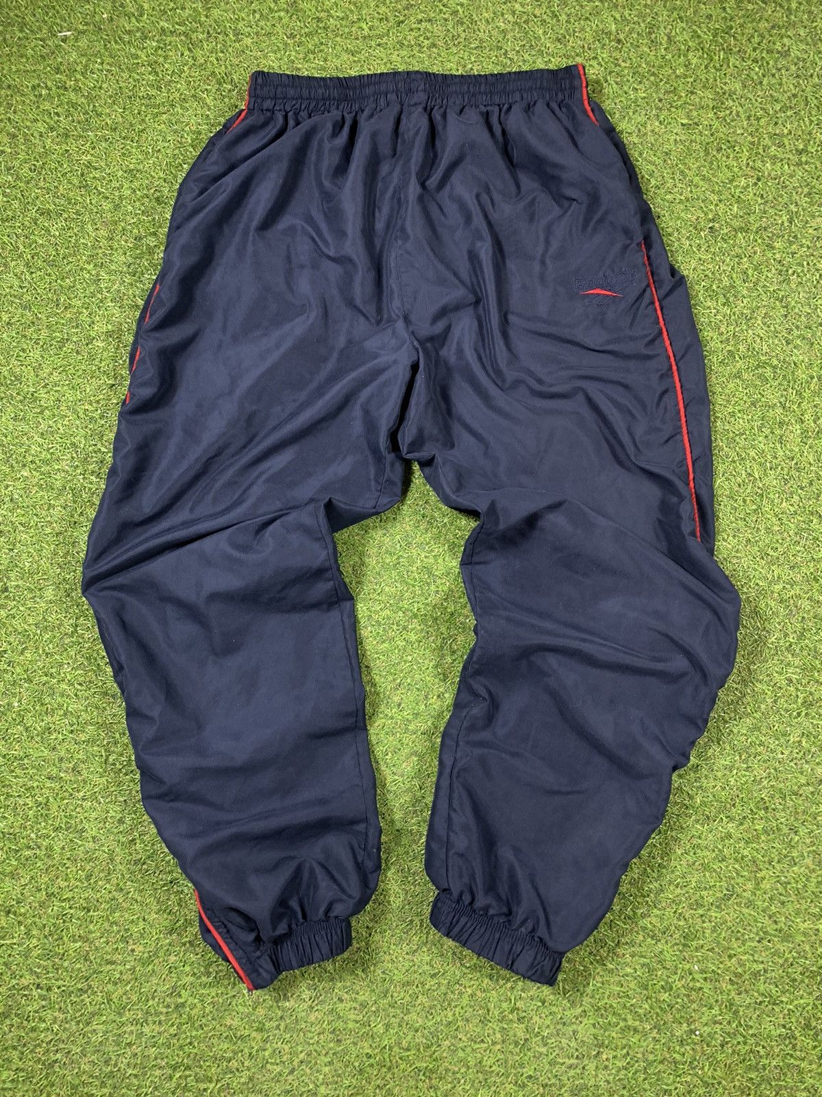 Reebok Vintage 90s Reebok track pants streetwear style size XL Size US 36 / EU 52 - 1 Thumbnail
