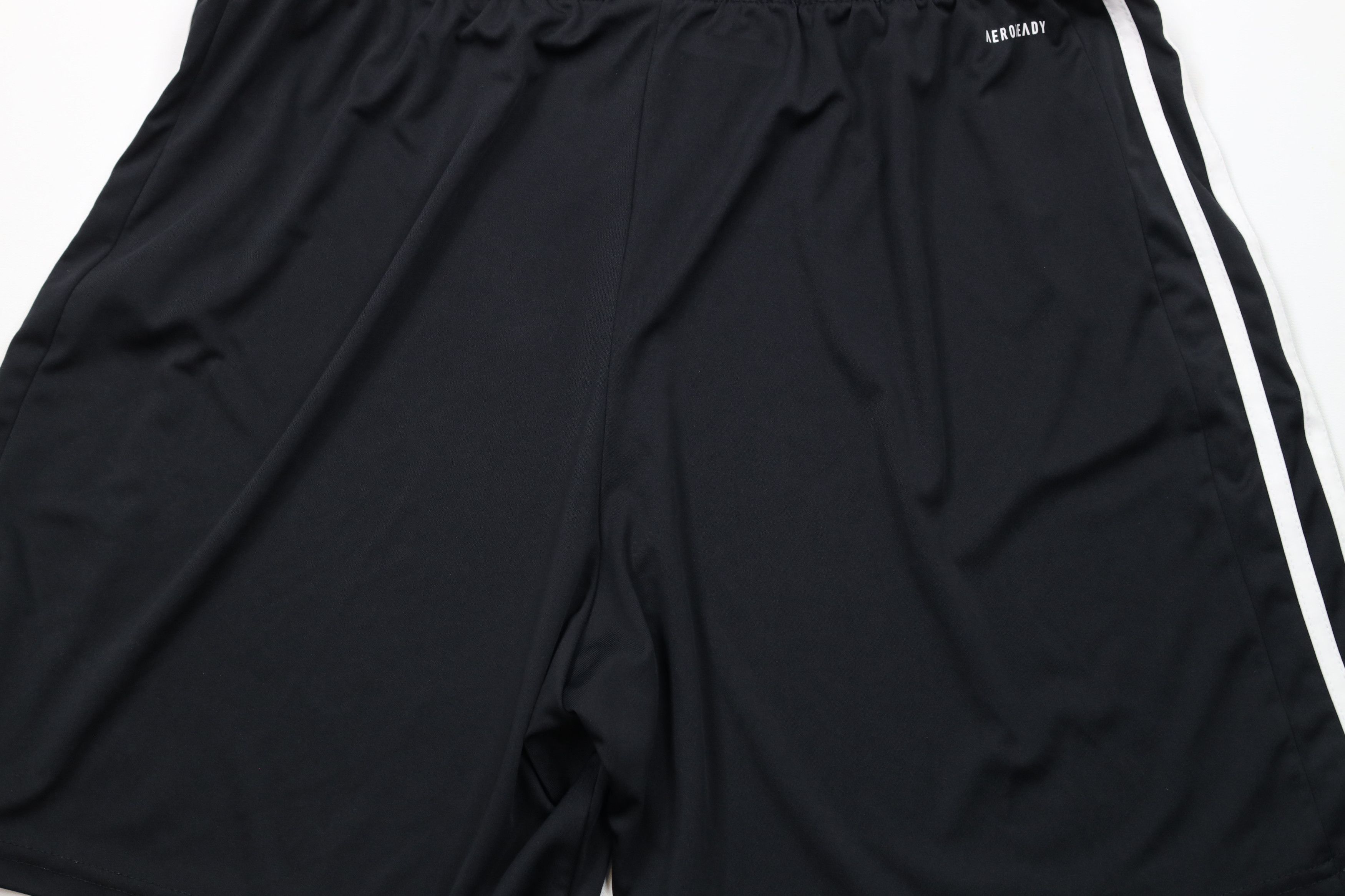 Adidas × Vintage Vintage Adidas Above Knee Running Soccer Shorts Black Size US 36 / EU 52 - 9 Thumbnail
