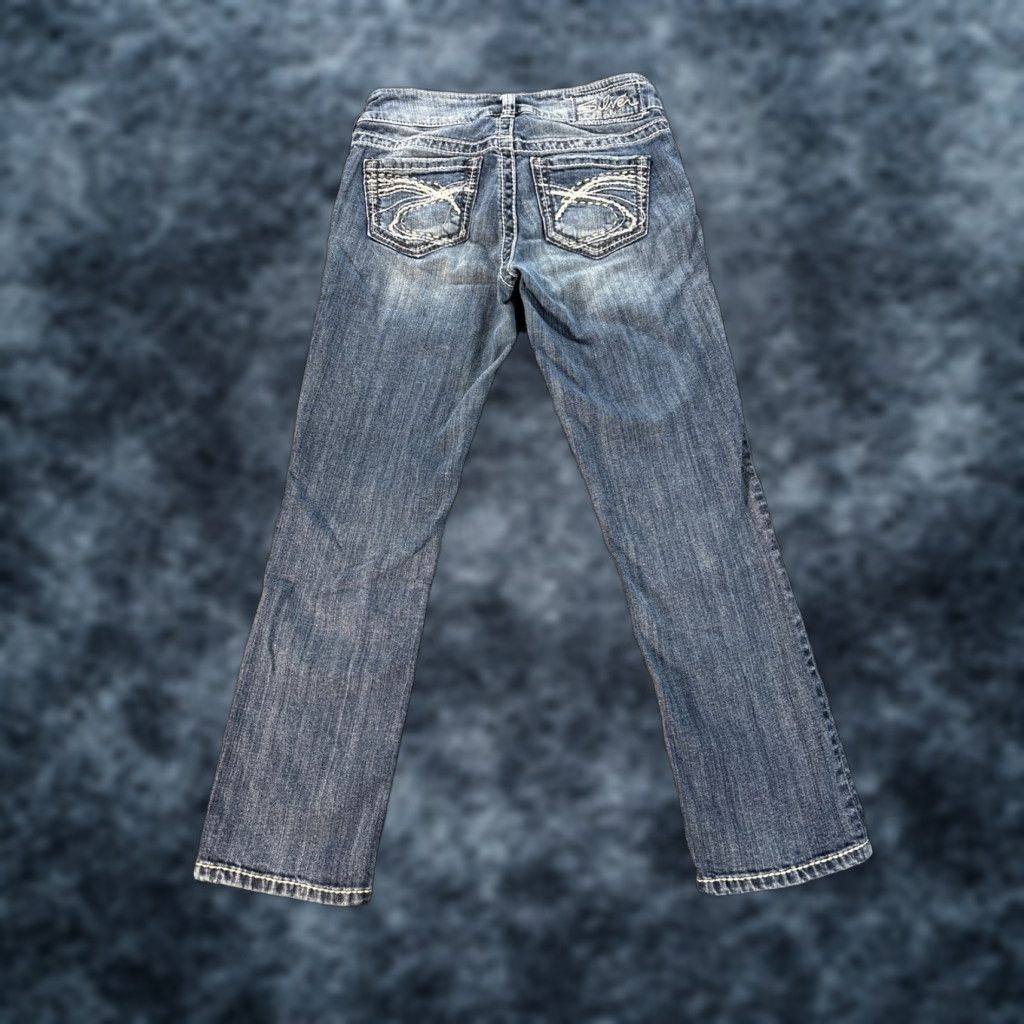 Silver Jeans Co. VINTAGE Silver Jeans Womens Suki Surplus Capri Jeans Y2K 90s Low Rise Blue 26 Women’s Capris Distressed Cropped Denim Photos Size 26" / US 2 / IT 38 - 1 Thumbnail