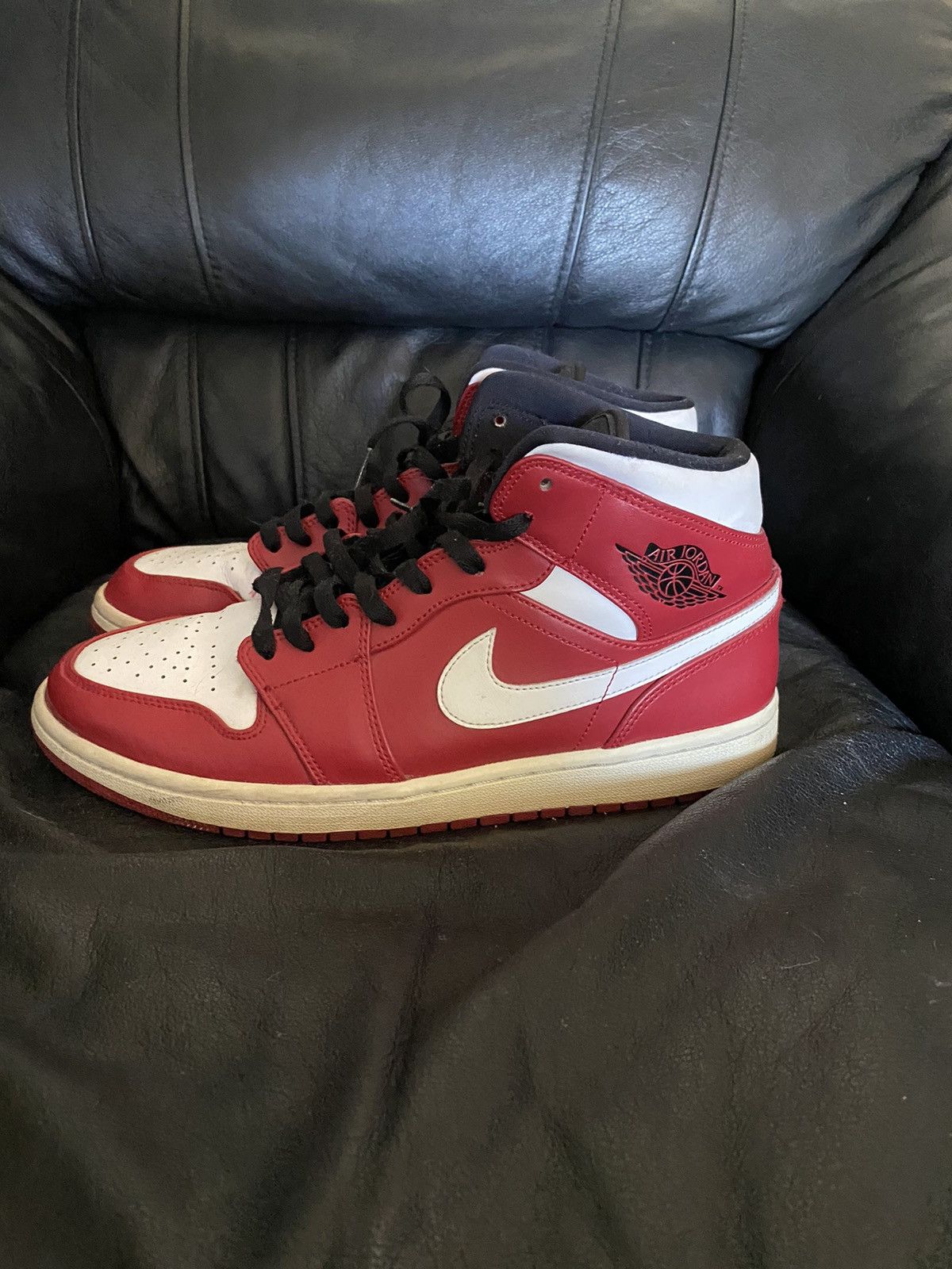 Jordan Brand × Nike Jordan 1 Chicago Red Size US 10.5 / EU 43-44 - 5 Thumbnail