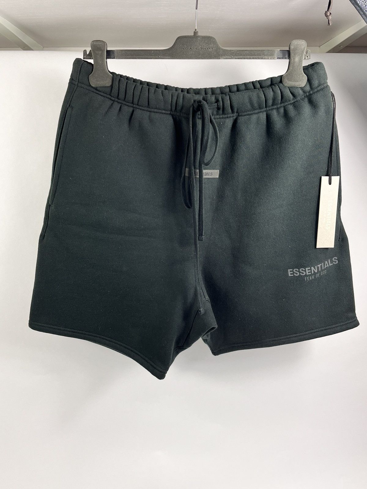 ESSENTIALS SHORTS