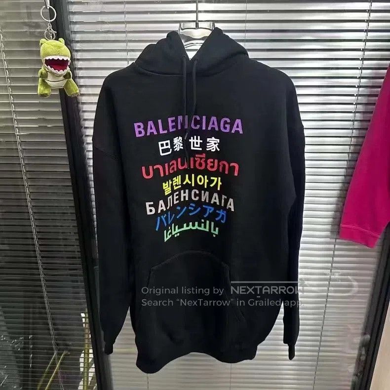 Balenciaga Balenciaga Black seven nation language hoodie Size US XS / EU 42 / 0 - 1 Thumbnail