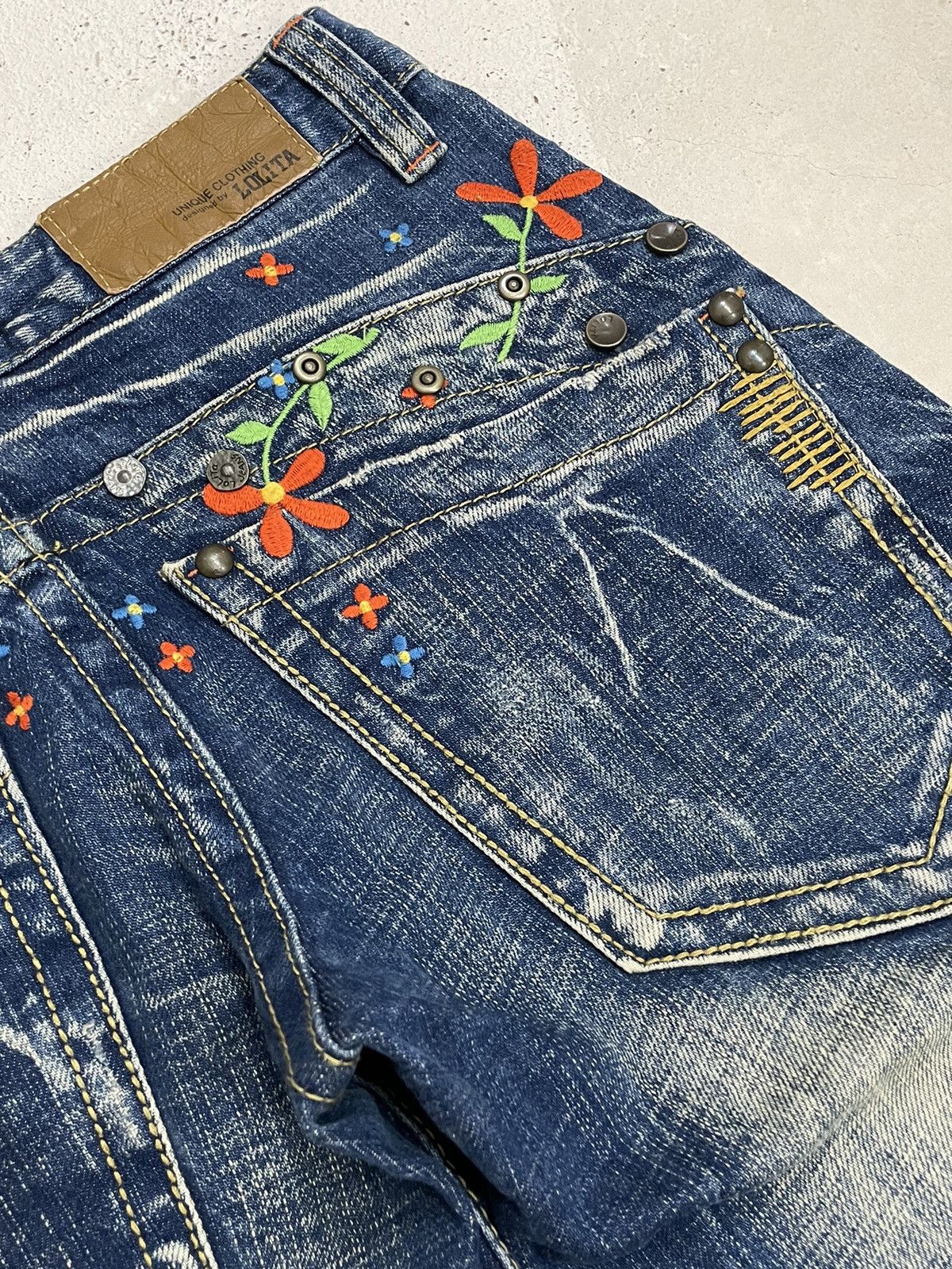 Designer Lolita Wide Leg Muddy Embroidery Studded Flare Denim Pants Size US 26 / EU 42 - 16 Thumbnail