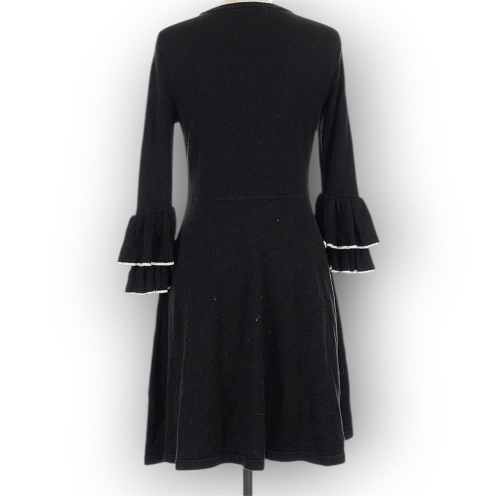 Vince Camuto Vince Camuto Black White Trimmed Layered Ruffle Cuff Sweater Size L / US 10 / IT 46 - 2 Thumbnail