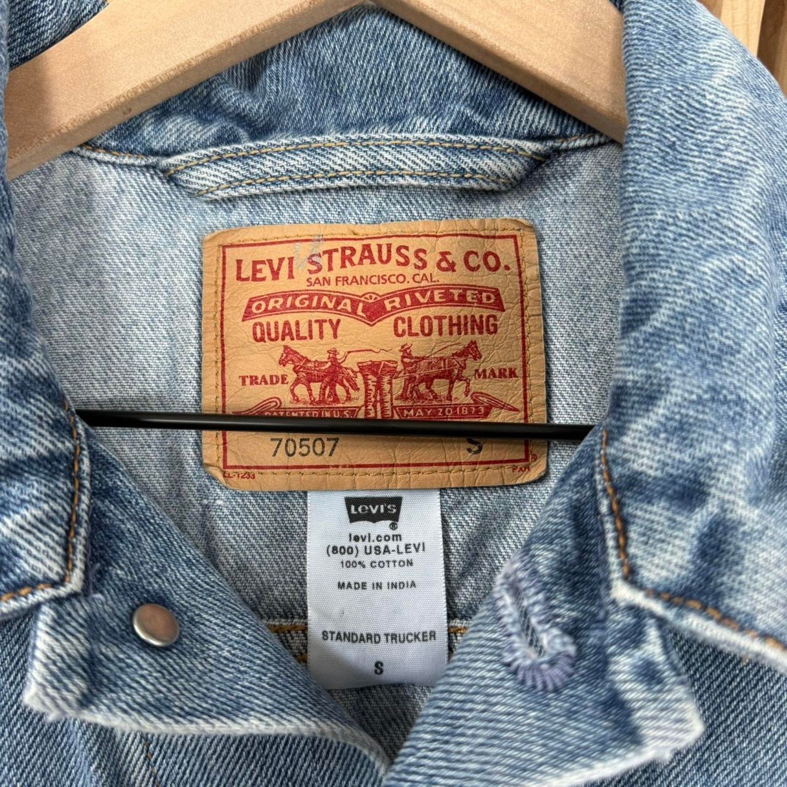 Levi's Vintage 2004 Levi's Standard Deneim Trucker Jacket Racing Size US S / EU 44-46 / 1 - 7 Thumbnail