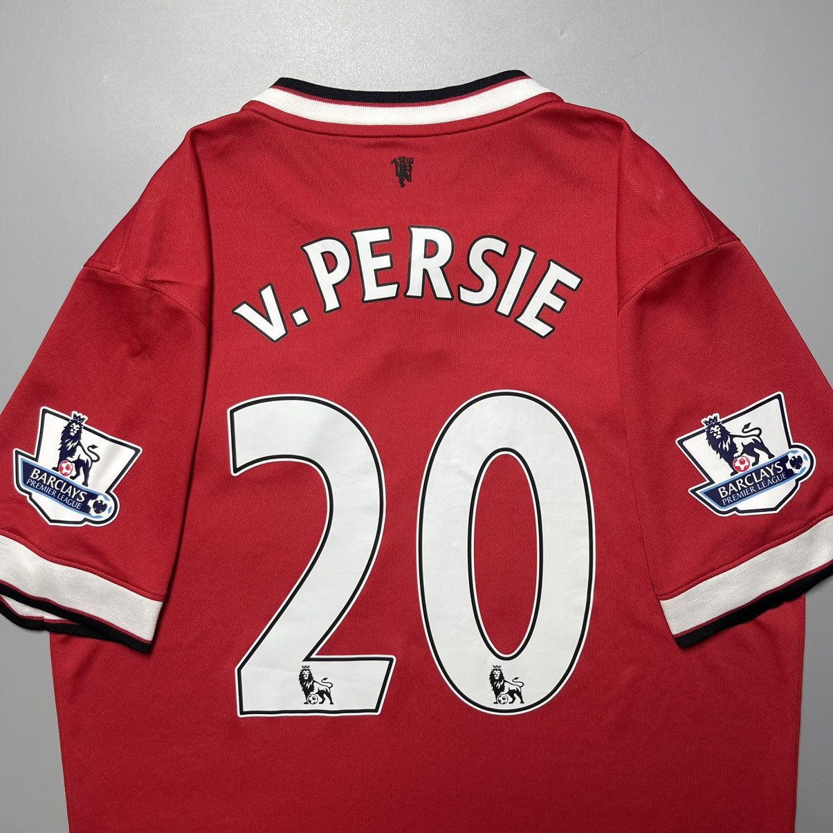 Vintage MANCHESTER UNITED NIKE 2014/2015 HOME JERSEY #20 VAN PERSIE Size US M / EU 48-50 / 2 - 10 Thumbnail