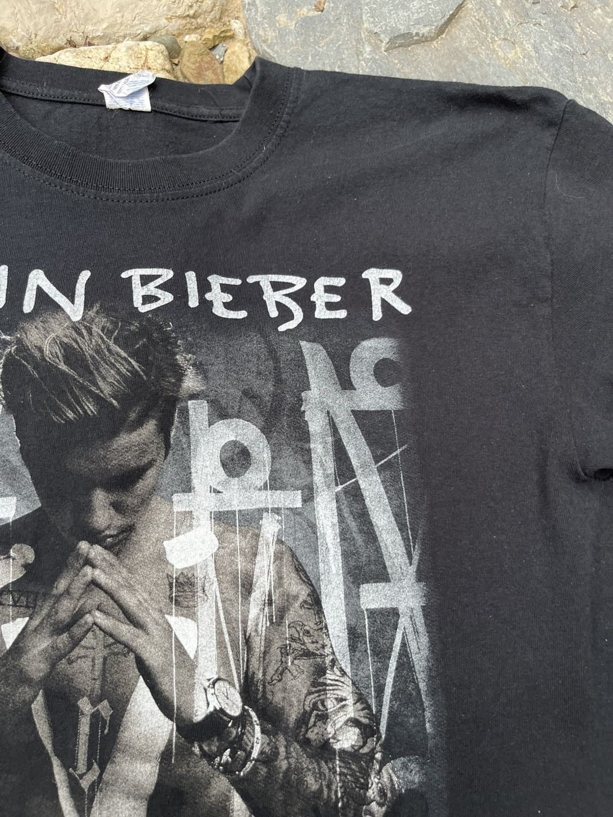 Band Tees × Justin Bieber × Vintage Justin Bieber purpose tour t-shirt y2k tee praying rare band Size US M / EU 48-50 / 2 - 9 Thumbnail