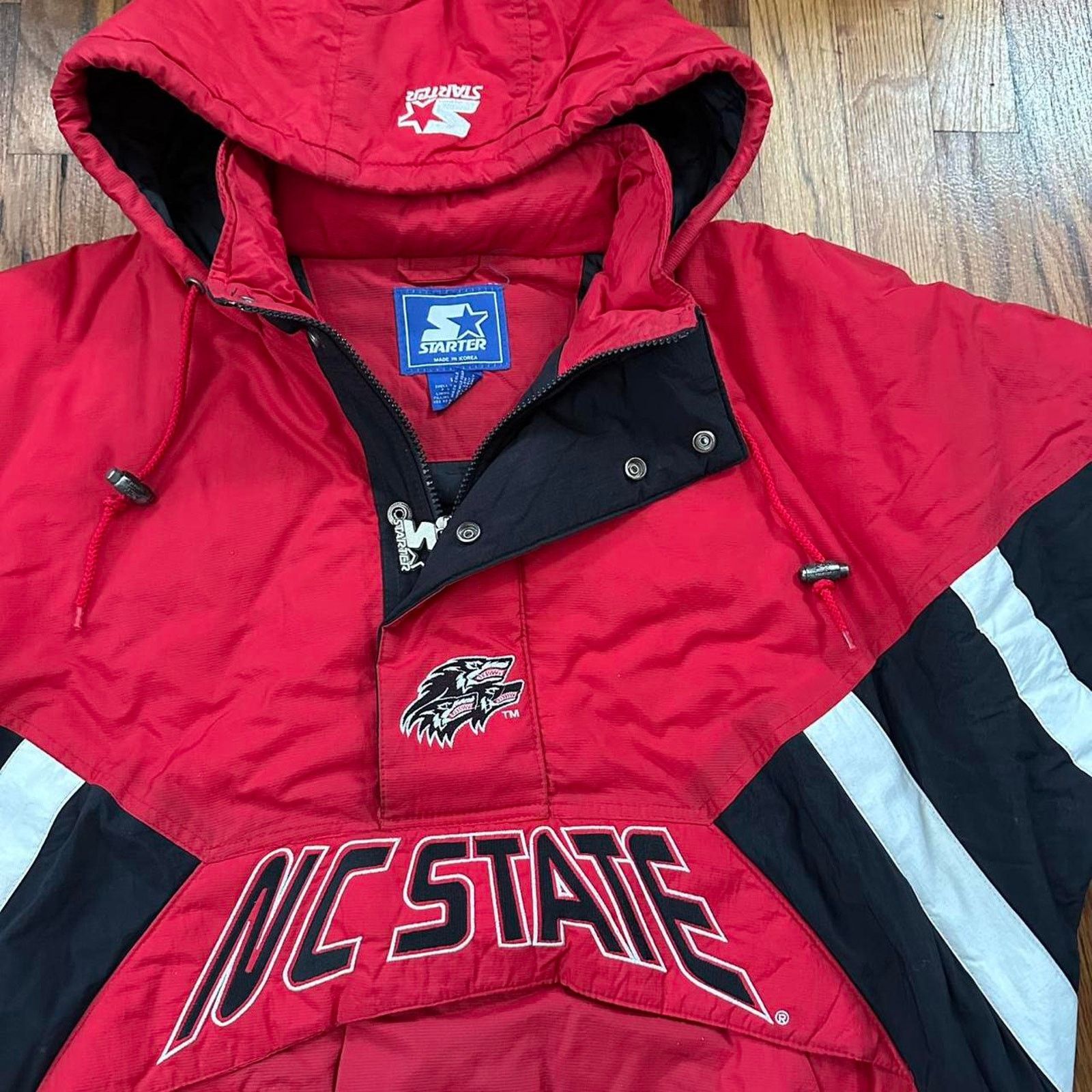 NCAA × Starter Rare Starter Jacket NC State Wolfpack Half Zip Hooded size L Size US L / EU 52-54 / 3 - 5 Thumbnail