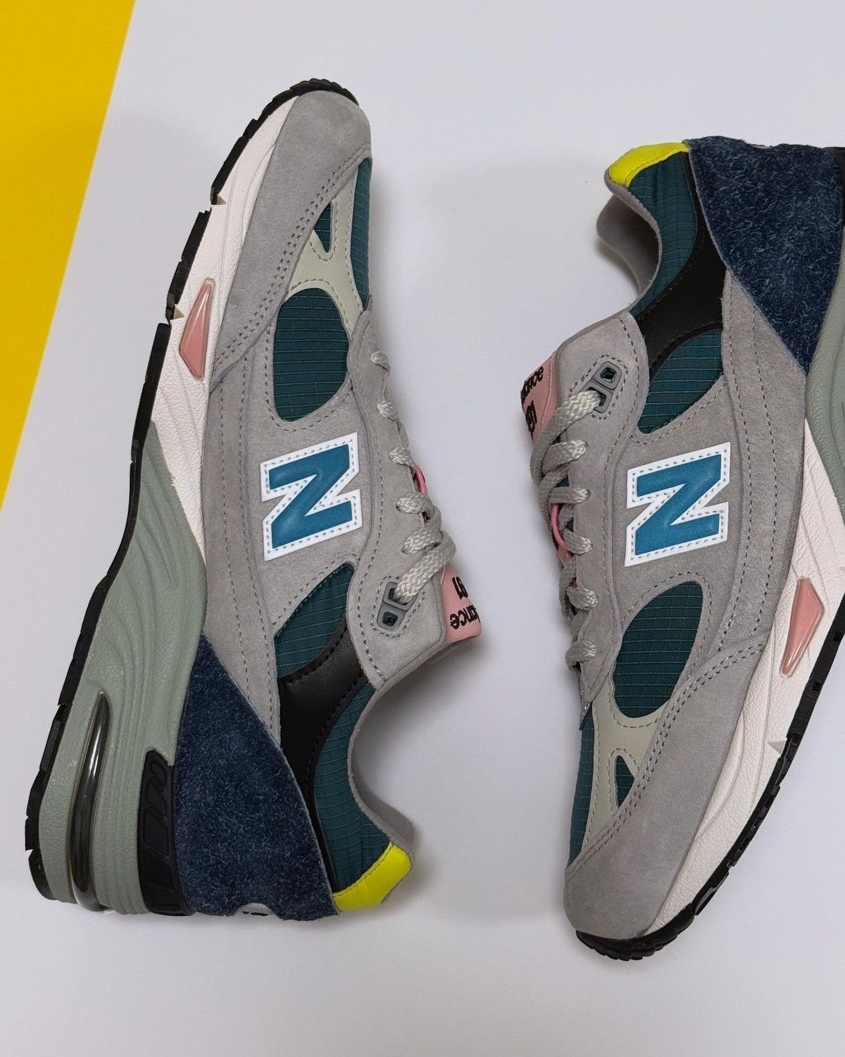 New Balance NEW BALANCE 991 MADE IN ENGLAND 'PACIFIC MAJOLICA BLUE’ Size US 8.5 / EU 41-42 - 4 Thumbnail