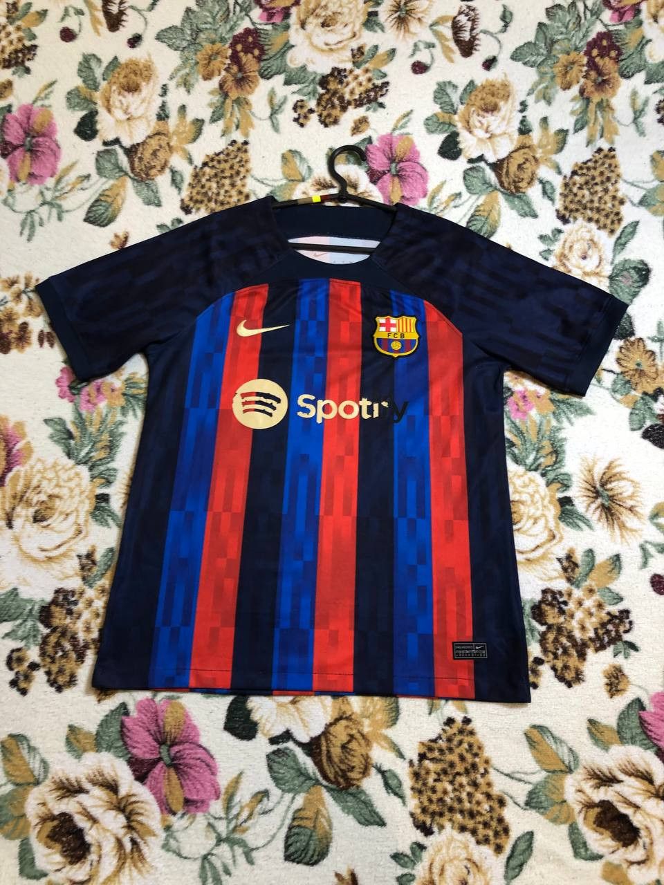 Nike Nike FC Barcelona Spotify Soccer Jersey football tee Size US S / EU 44-46 / 1 - 1 Thumbnail