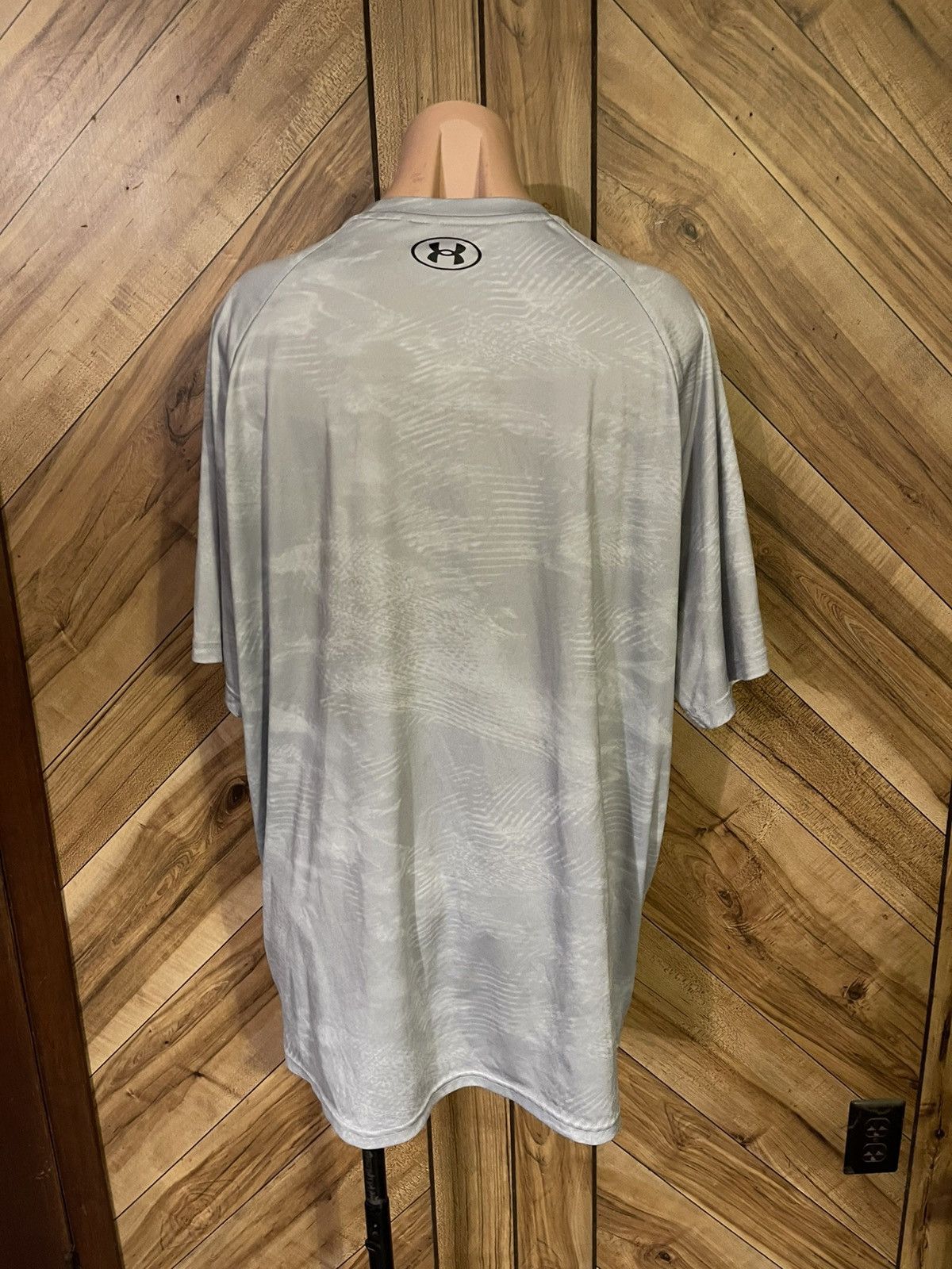 Under Armour Under Armour Men’s 2XL Loose Fit Marbled Gray Active Shirt Size US XXL / EU 58 / 5 - 6 Thumbnail