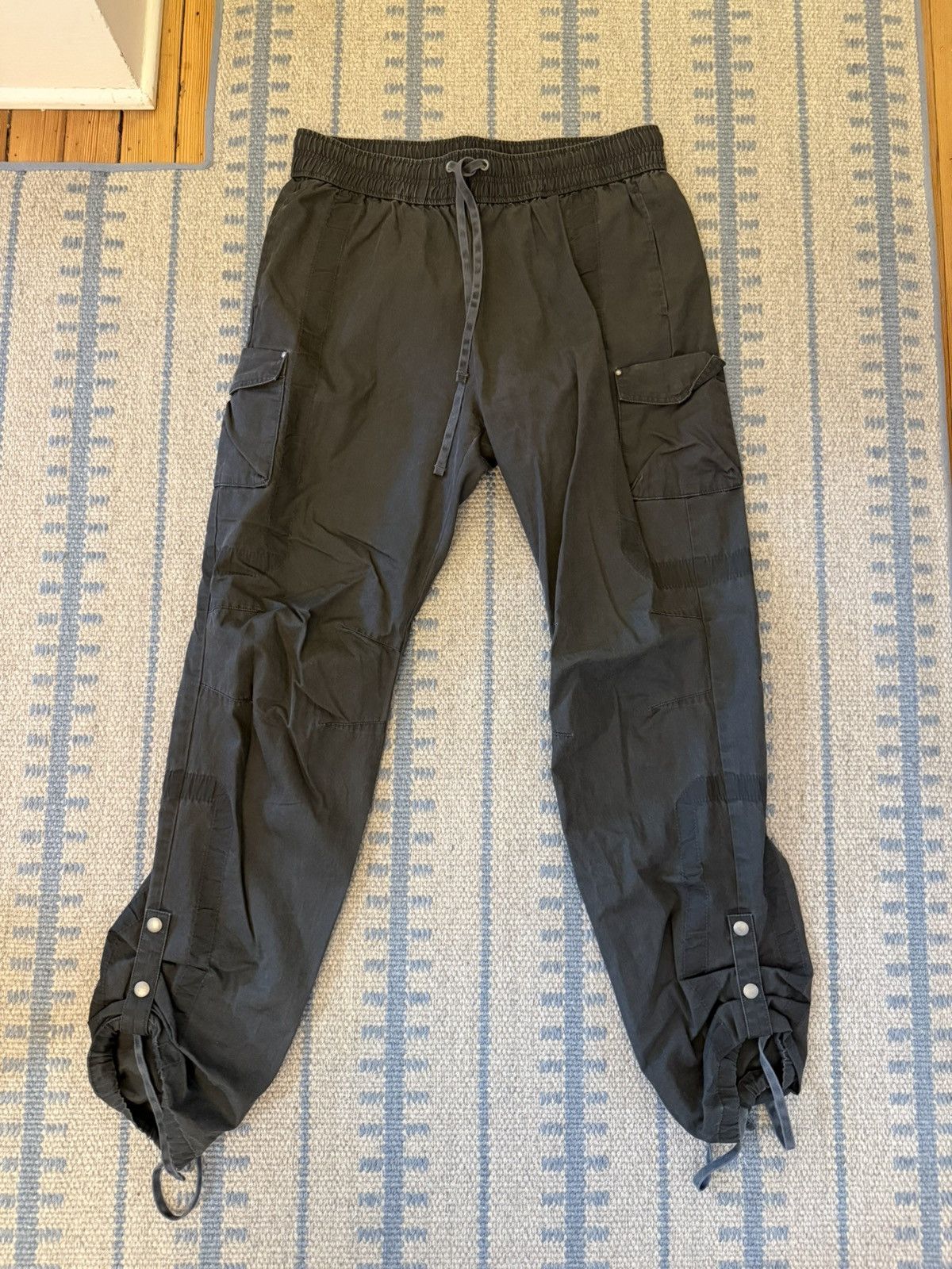 John Elliott John elliott cargo pants Size US 33 - 1 Thumbnail