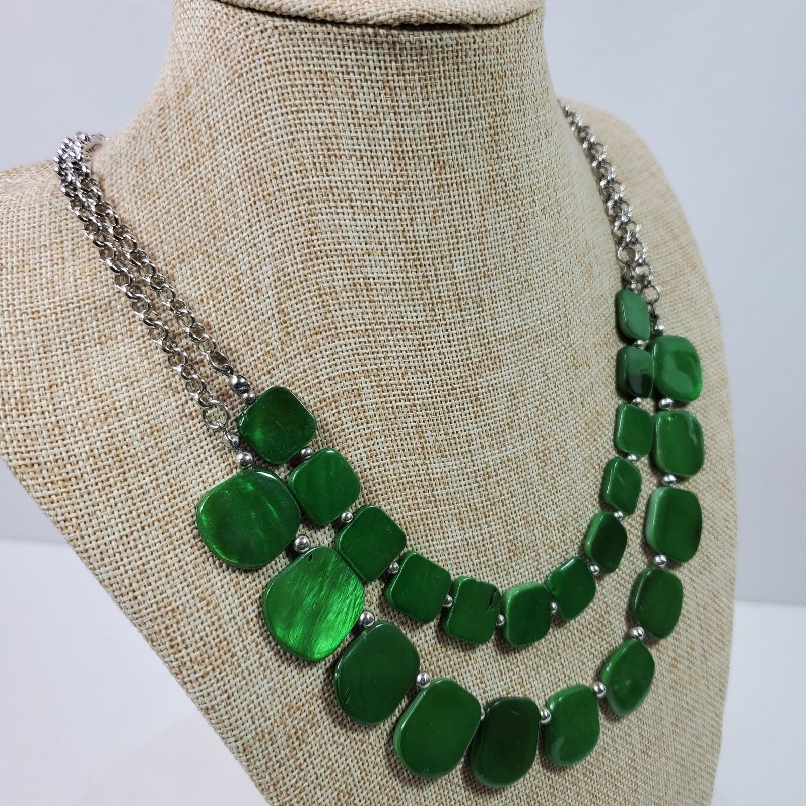The Unbranded Brand Casual Career Green Bead Silver Tone Chain Necklace 18 Inch Size ONE SIZE - 2 Thumbnail