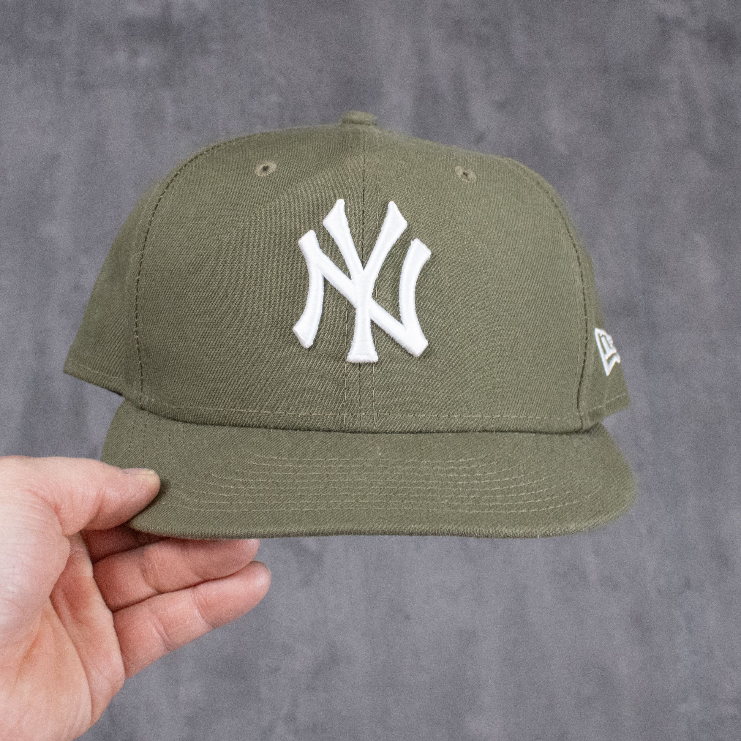 MLB New Era 50/59 New York Yankee 7 ⅜ Olive Green Fitted Hat Size ONE SIZE - 2 Thumbnail