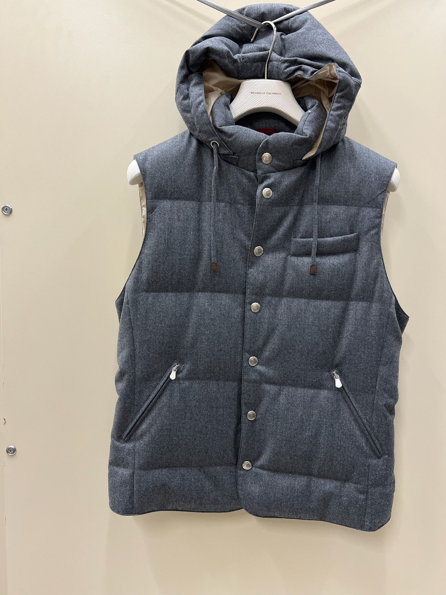 Brunello Cucinelli o1w1db10125 Padded Vest in Dark Grey Size US S / EU 44-46 / 1 - 1 Thumbnail