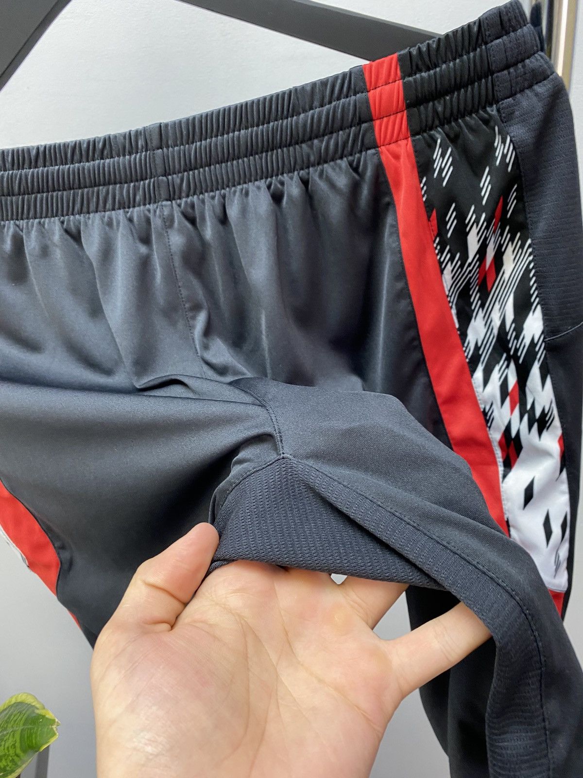 Warrior Liverpool Warrior Soccer Shorts Football Men’s L Size US 34 / EU 50 - 9 Thumbnail