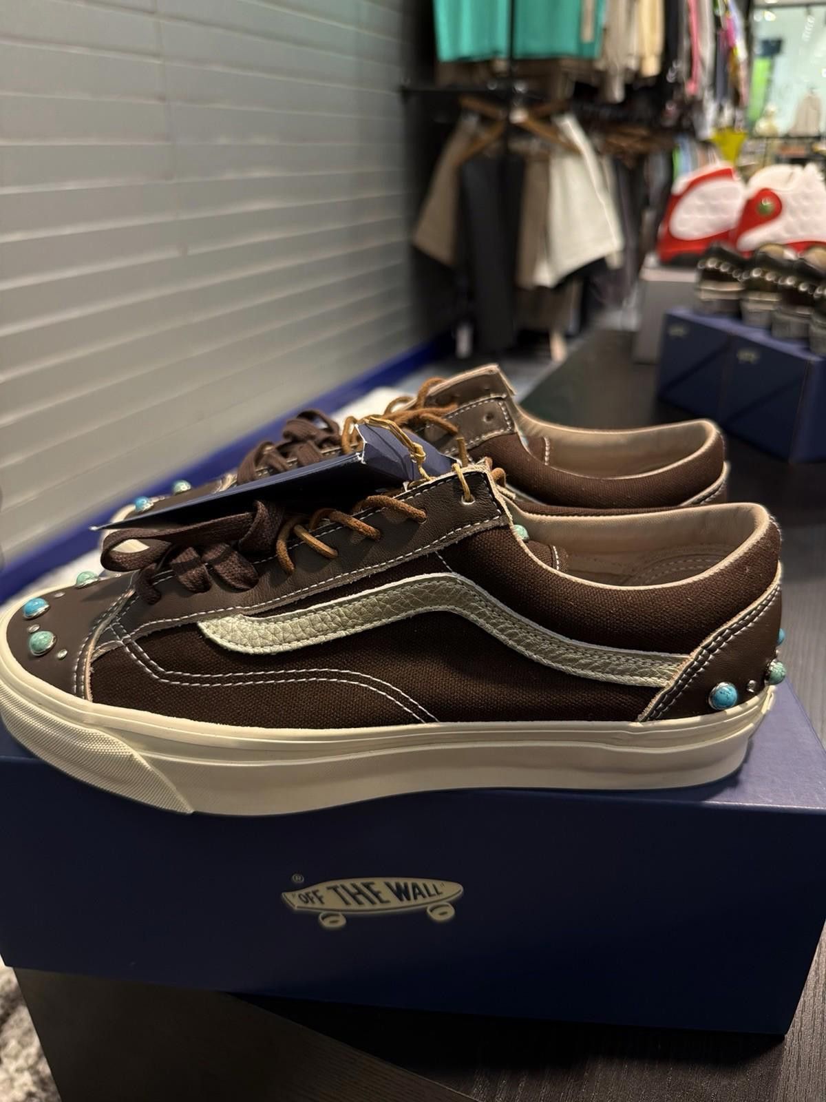 Vans Size 10 - Vans LX Old Skool 36 Gemstone Mushroom Mocha Size US 10 / EU 43 - 4 Thumbnail