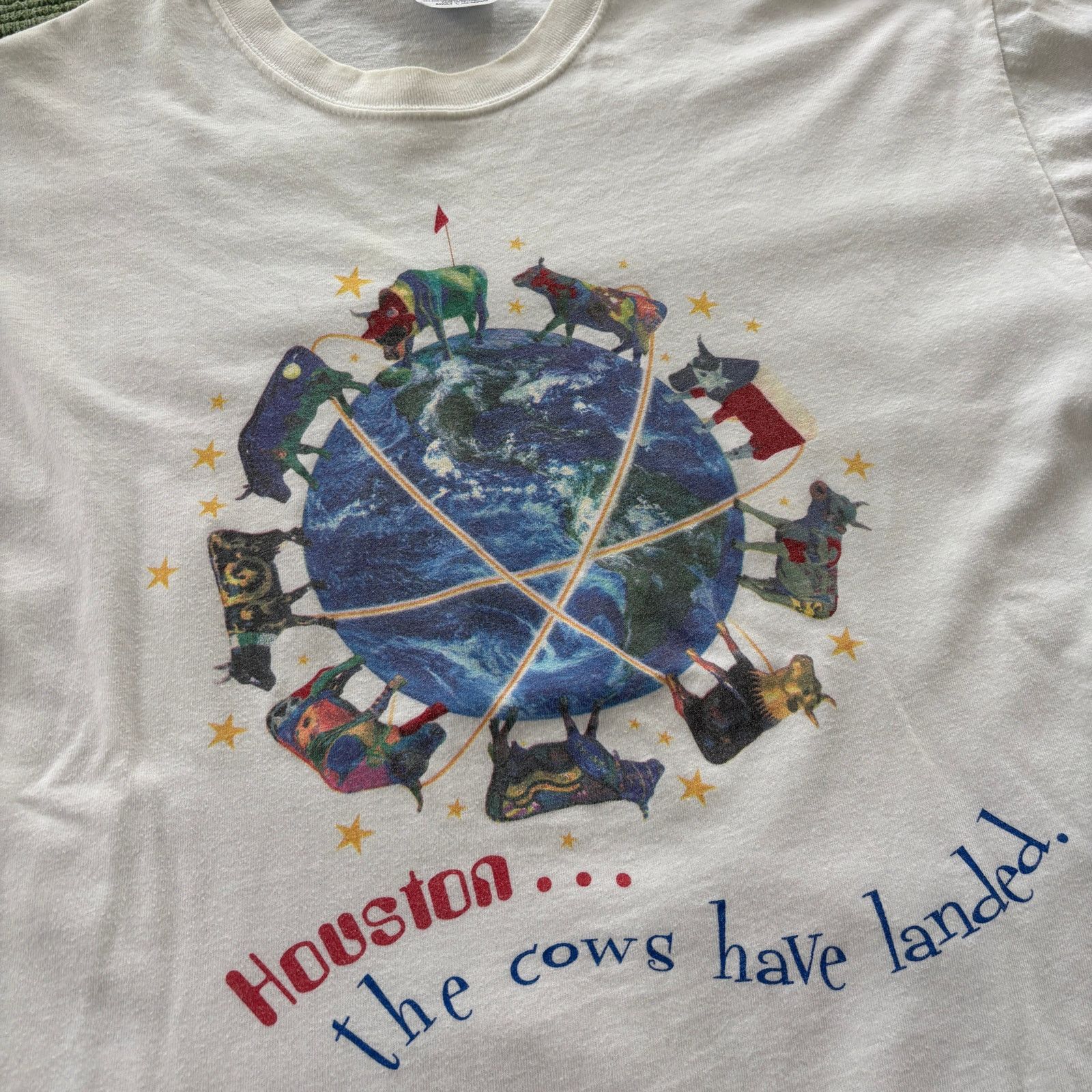 Vintage Vintage 2001 Houston Cow Parade Tee Shirt Sz XL Art Tee Size US XL / EU 56 / 4 - 2 Thumbnail