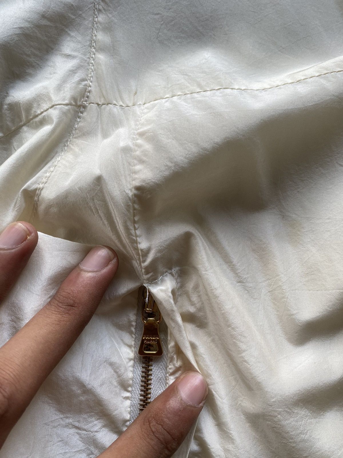 Prada Prada Ivory Silk Blend Bomber Jacket Hoodie Gold Tone Size XS / US 0-2 / IT 36-38 - 3 Thumbnail