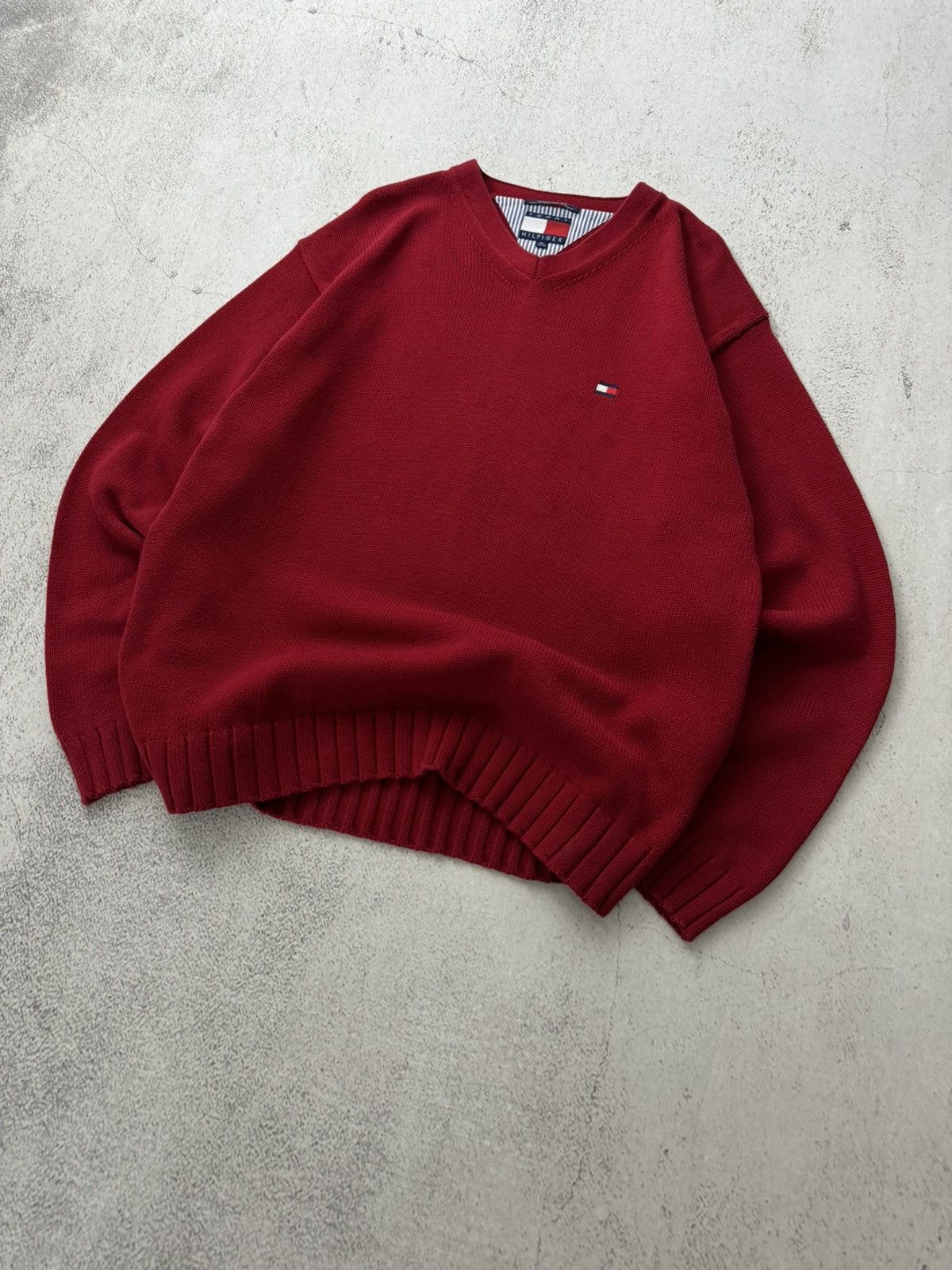 Tommy Hilfiger × Vintage Tommy Hilfiger Vintage V Neck Sweater Size US L / EU 52-54 / 3 - 8 Thumbnail