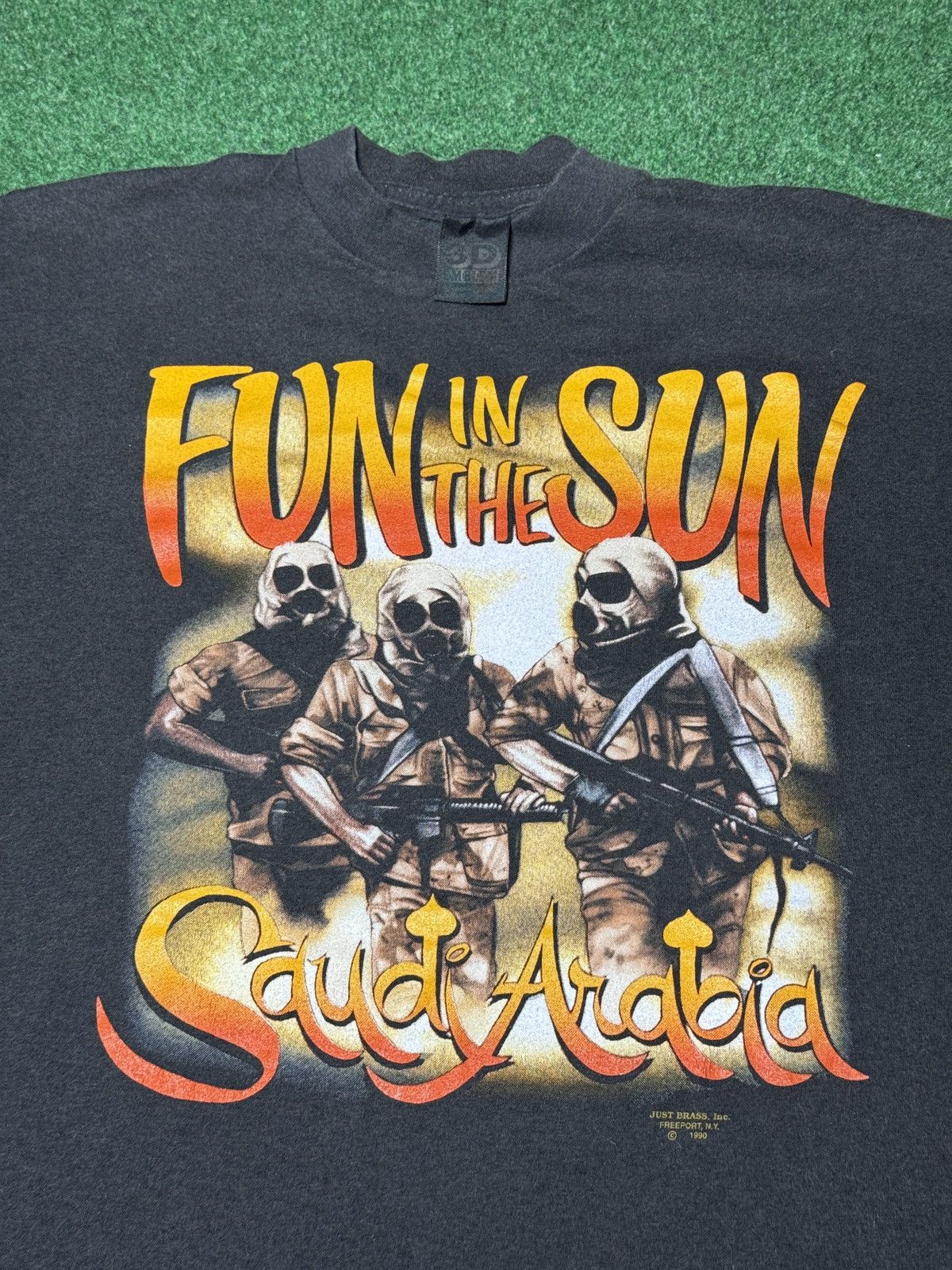 Vintage 3D Emblem 80s Vintage Fun In The Sun Middle East XL T Shirt Size US XL / EU 56 / 4 - 2 Thumbnail