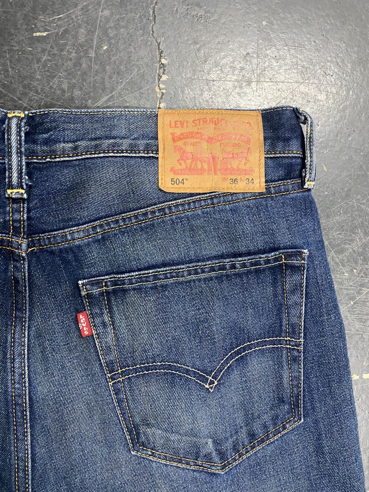 Levi's Vintage Levi’s 504 Denim Jeans Size US 34 / EU 50 - 3 Thumbnail