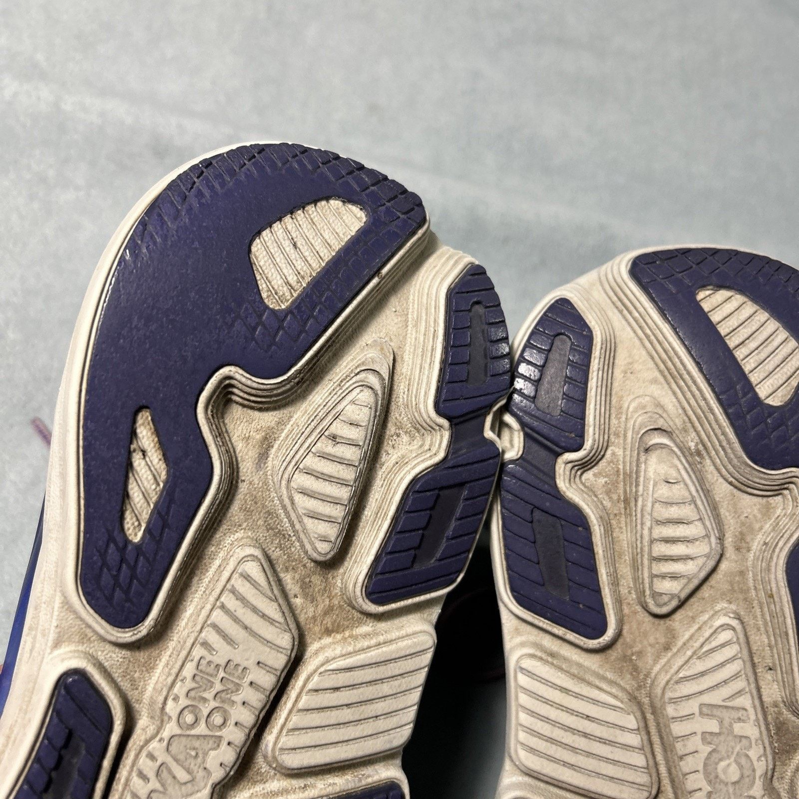 Hoka HOKA ONE ONE Bondi 6 Shoes Womens 9 Purple Running Trail Size US 7.5 / IT 37.5 - 10 Thumbnail
