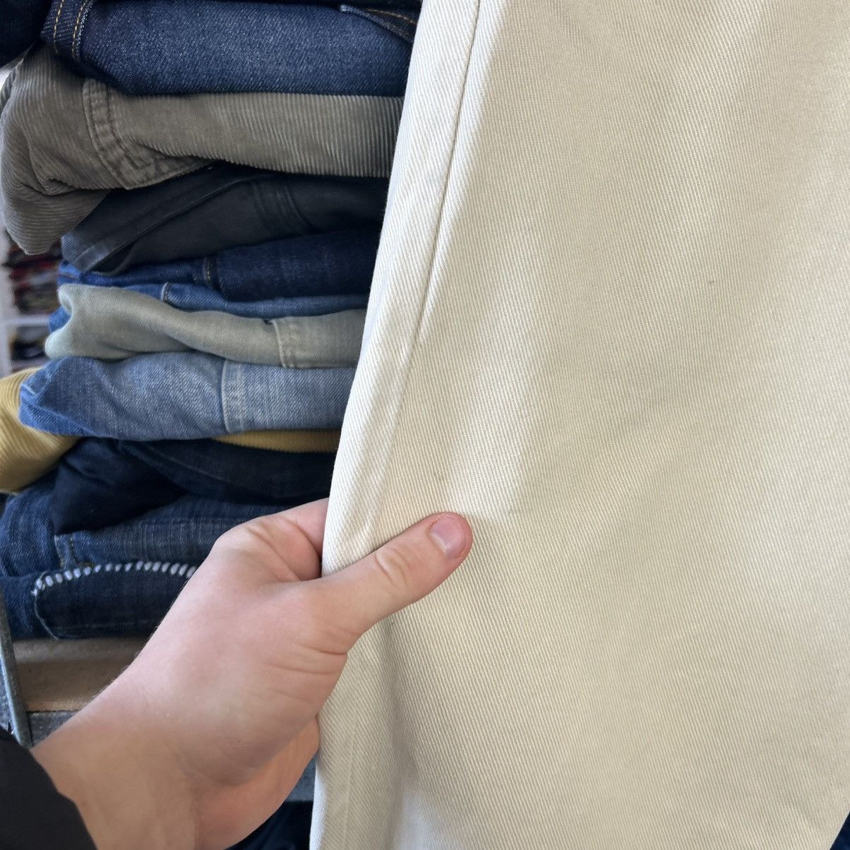 Levi's Vintage Clothing Vintage Levis 501xx Made InUSA rare beige denim jeans Size US 34 / EU 50 - 13 Thumbnail