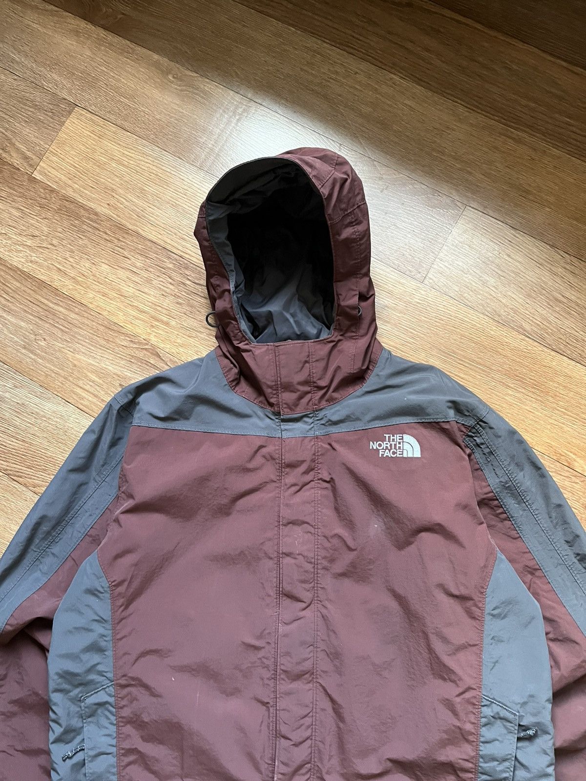 The North Face Vintage The North Face HyVent Outdoor Windbreaker Jacket Size US L / EU 52-54 / 3 - 4 Thumbnail