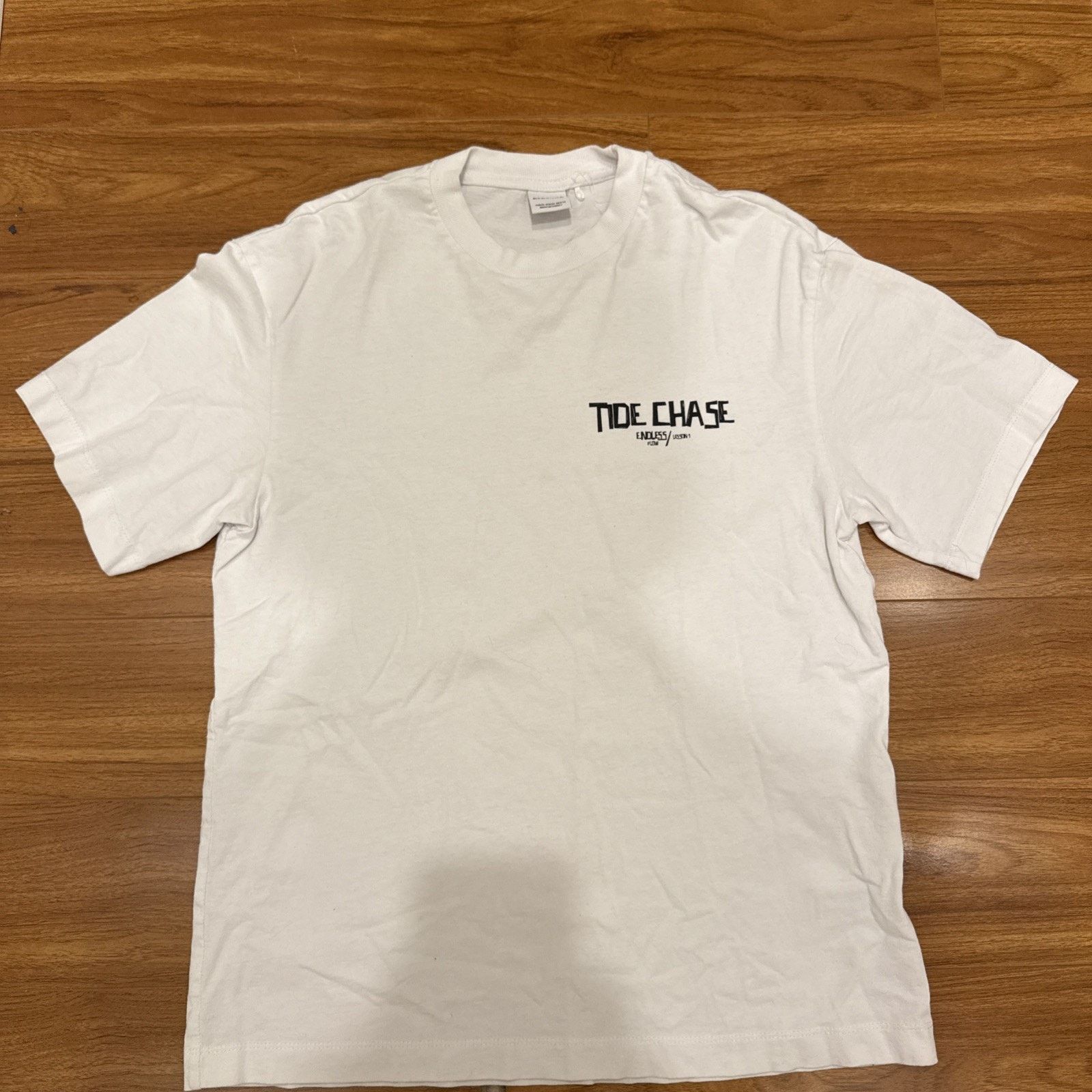 Bershka Bershka Men’s Size Extra Small Clean T-Shirt graphic Design Size US XS / EU 42 / 0 - 1 Thumbnail
