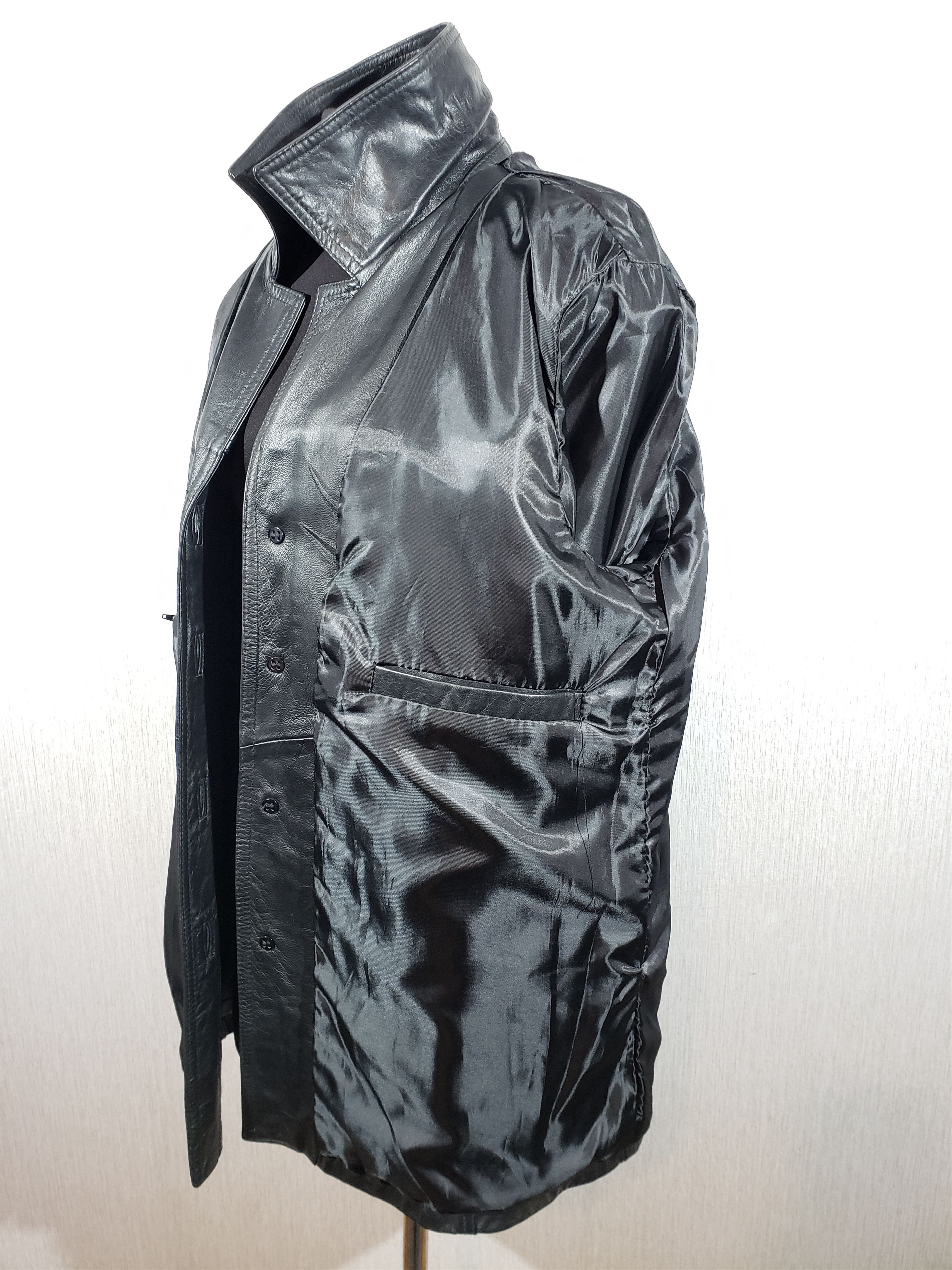 Uniqlo Black men's jacket made of genuine leather. Size US L / EU 52-54 / 3 - 10 Thumbnail