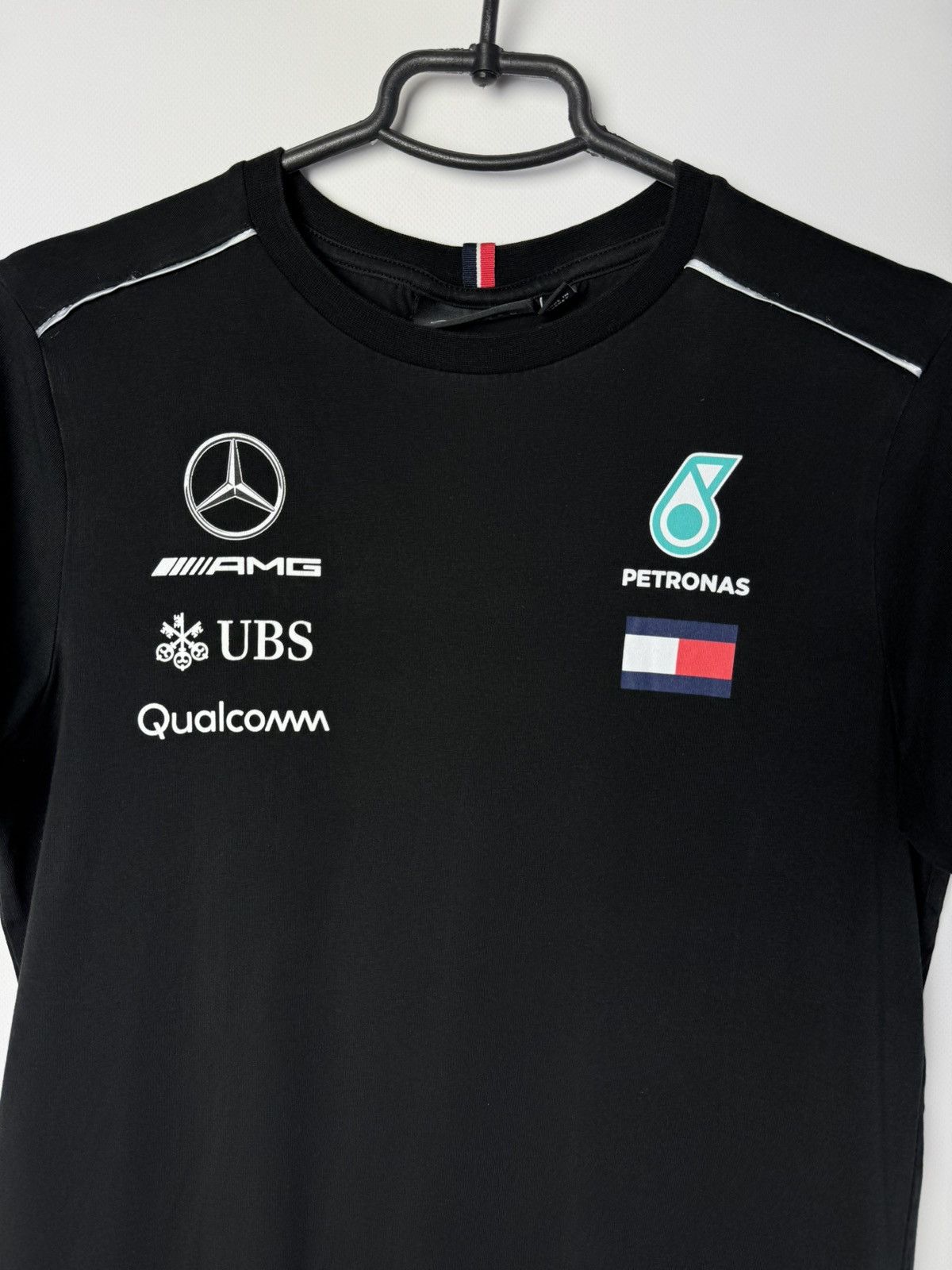 Mercedes-Benz Mercedes AMG Petronas F1 Racing Team T-Shirt size S Size US S / EU 44-46 / 1 - 3 Thumbnail