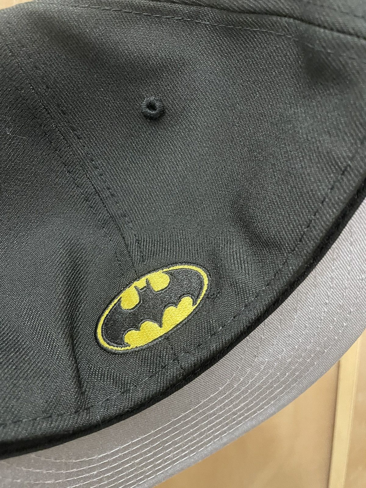 New Era Myfitteds Batman Adam West DC Comics size 7 1/4 New Era fitt Size ONE SIZE - 4 Thumbnail