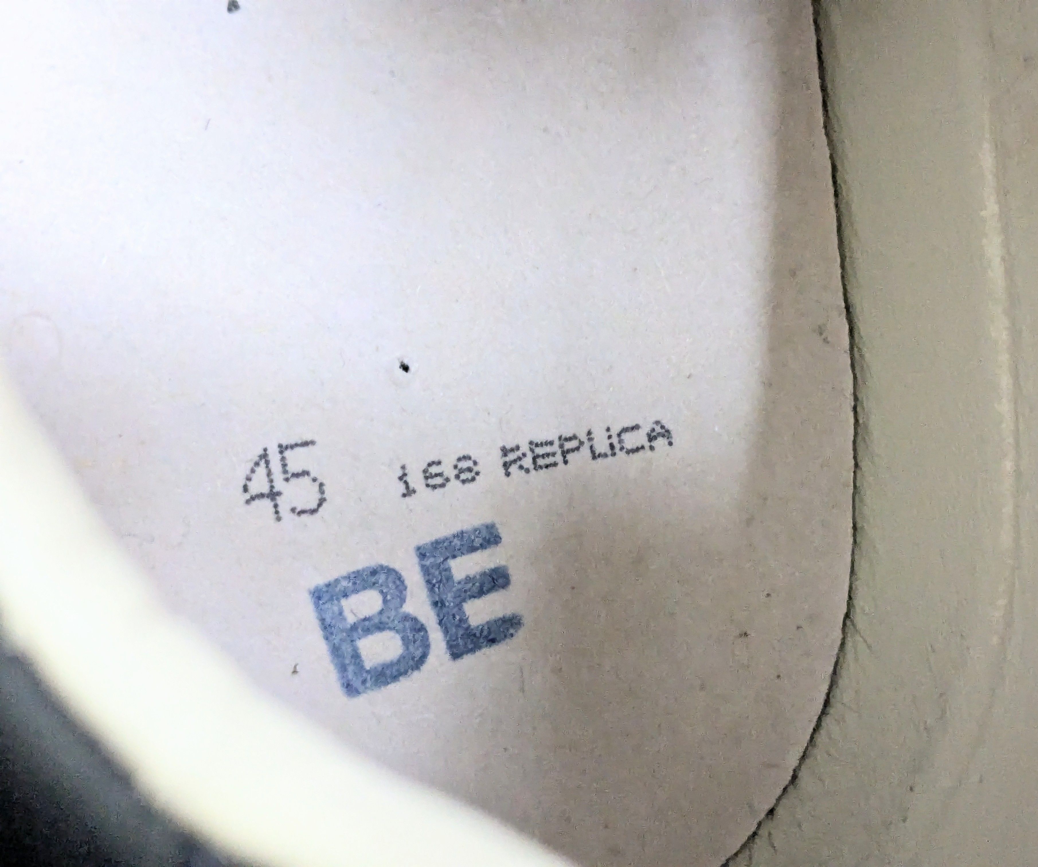 Maison Margiela Maison Margiela GAT Replica Black 12 45 Gum Low Size US 12 / EU 45 - 9 Thumbnail