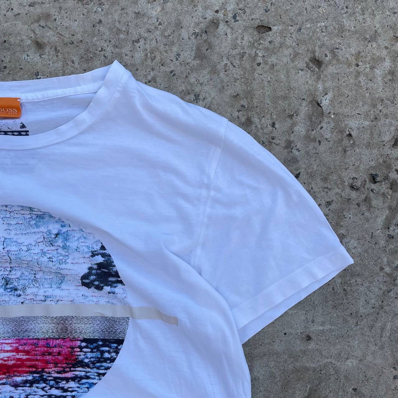 Hugo Boss Vintage Hugo Boss T-shirts Big Logo Y2K 00s USA Size L Size US L / EU 52-54 / 3 - 10 Thumbnail